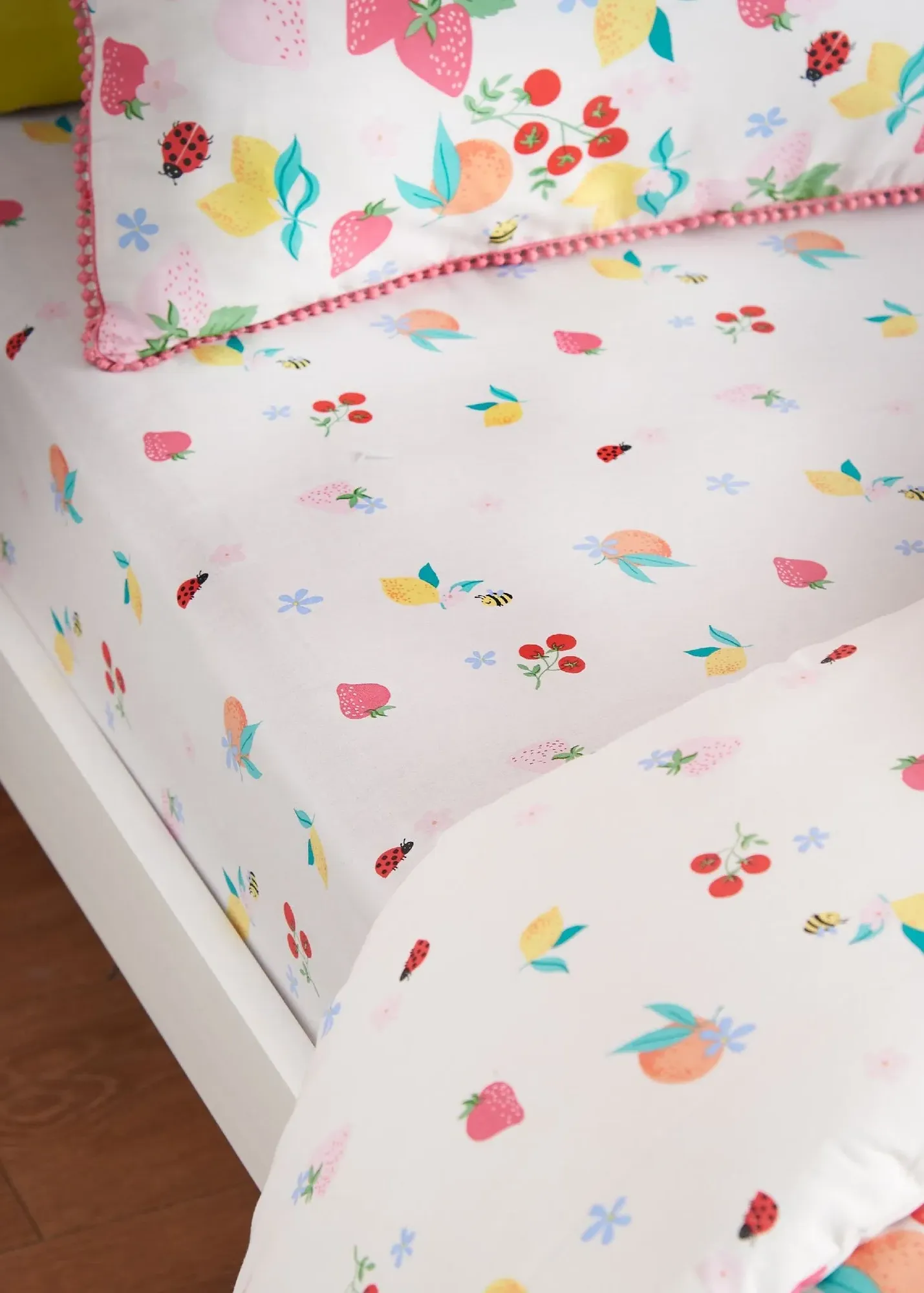 Fruity Friends Single Fitted Sheet - Multi, Polyester product
