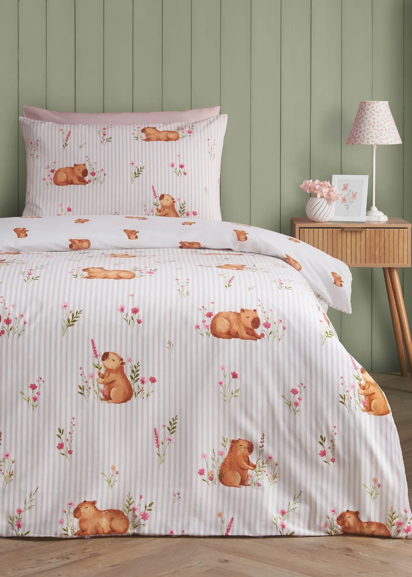 Happy Capybara Double Duvet Cover Set Reversible - Natural product