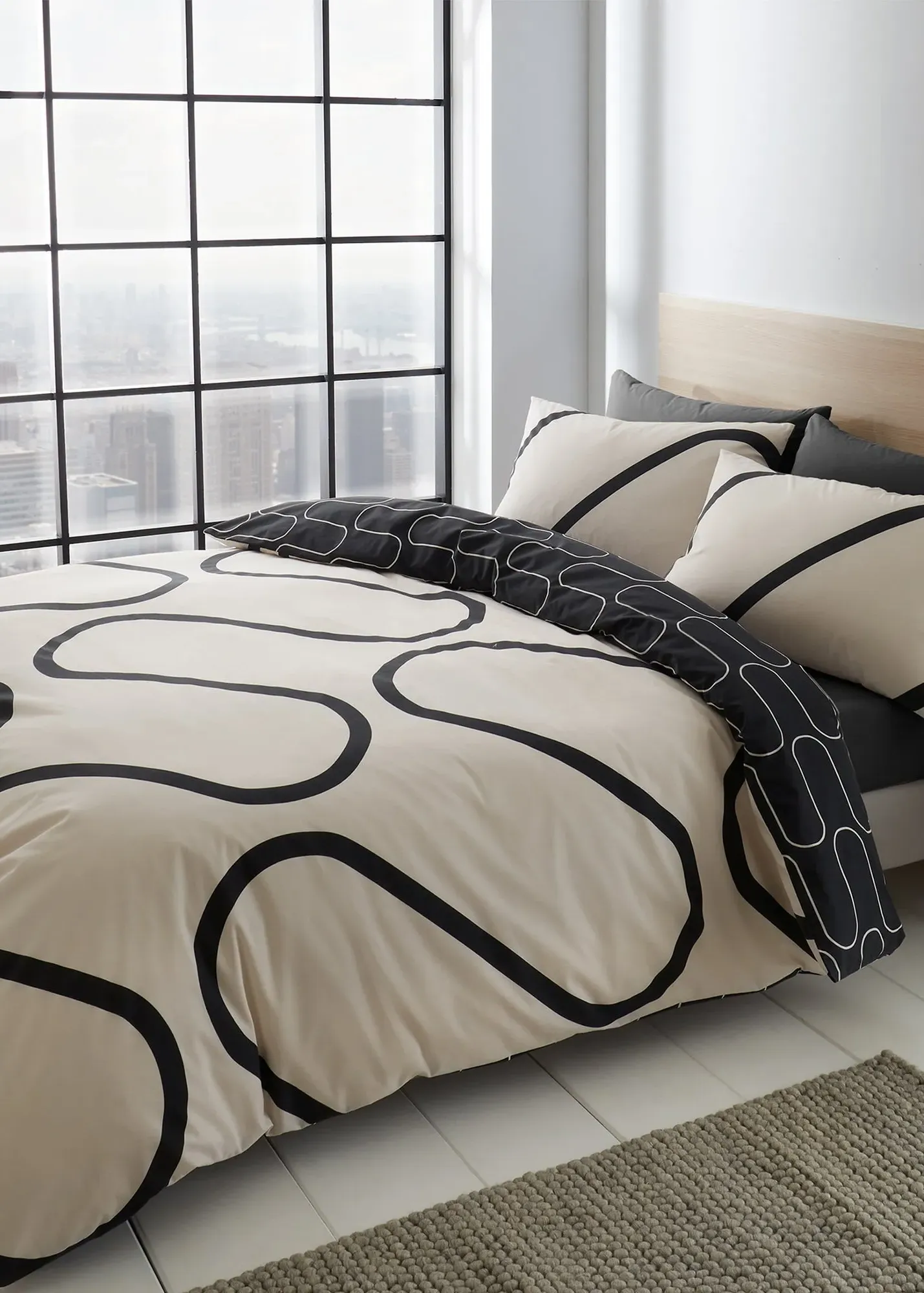 Linear Curve Geometric Single Duvet Cover Set - Black product