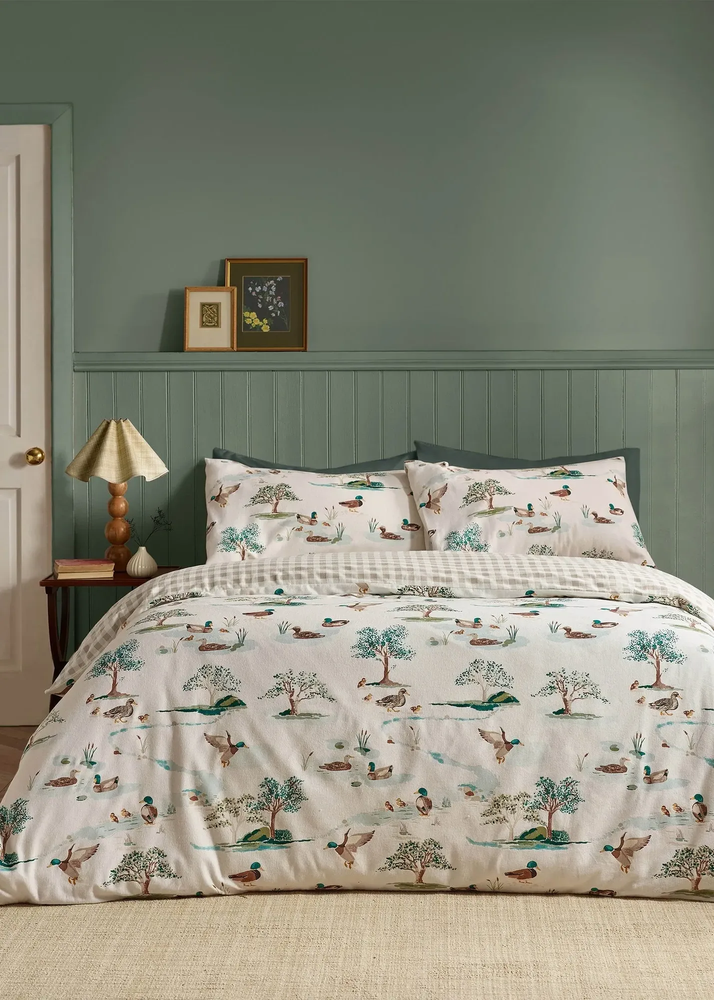 Mallards Single Reversible Duvet Cover Set - Cream product