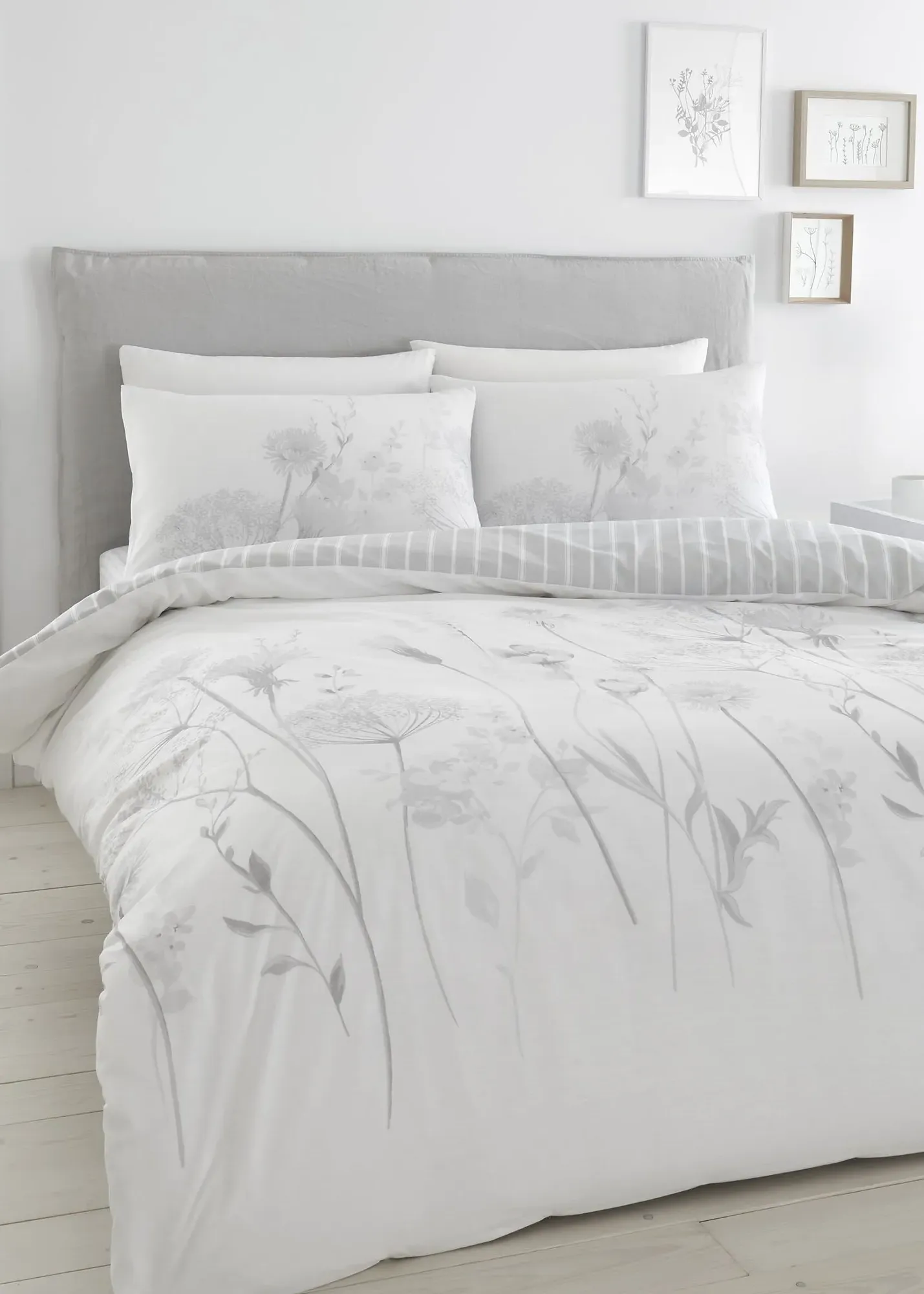 Meadowsweet Floral Single Reversible Duvet Cover Set - White product