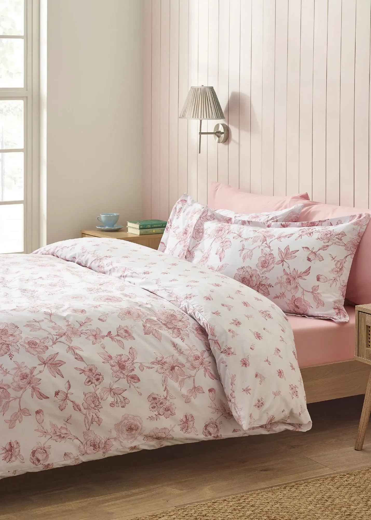 Mirabelle Floral Single Reversible Duvet Cover Set - Pink, Polyester product