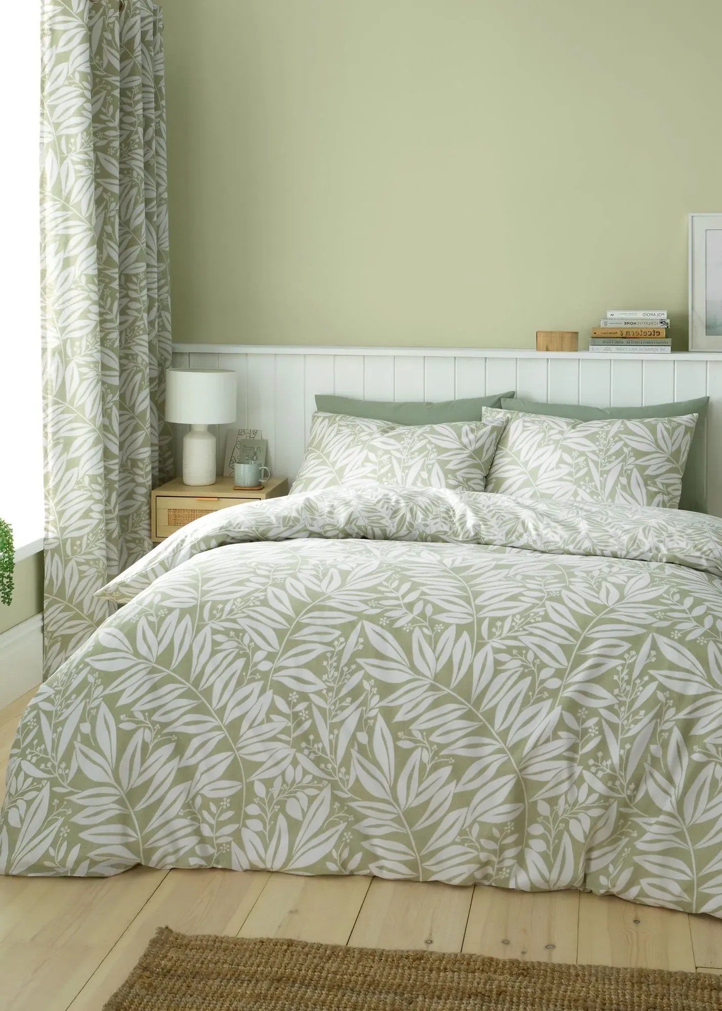 Sorrel Leaf Single Reversible Duvet Cover Set - Green product