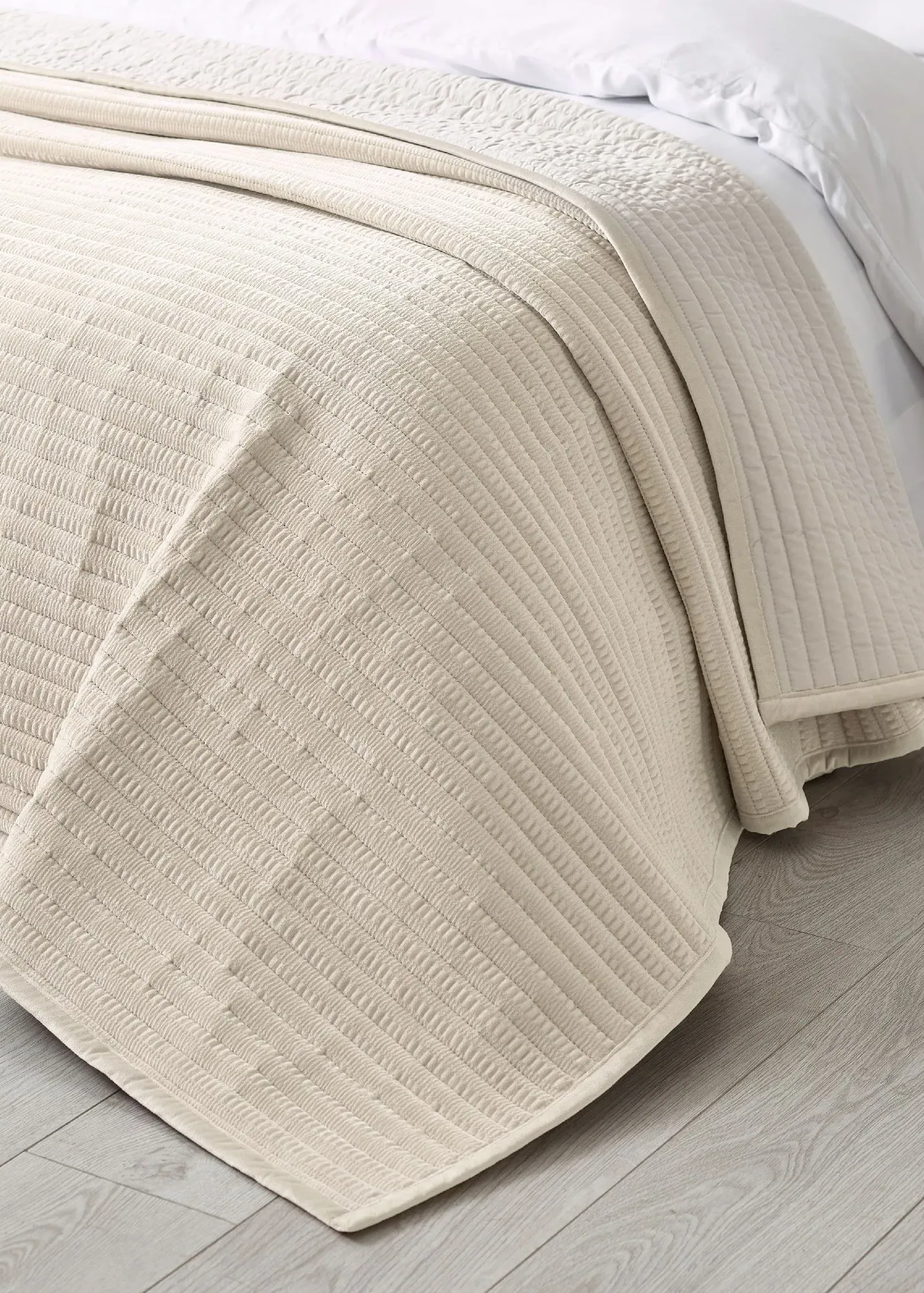 Velvet Pinsonic Quilted Bedspread - Natural, Polyester product
