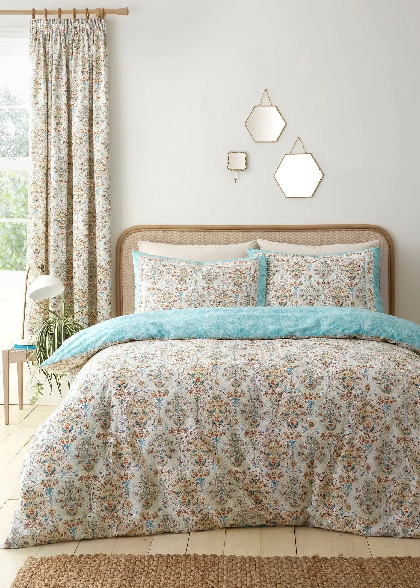 Edena Floral Reversible Single Duvet Cover Set - Natural, Polycotton product