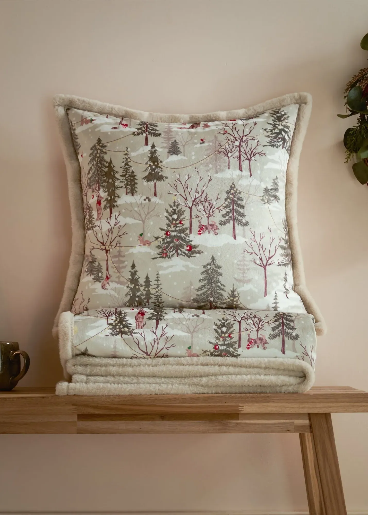 Forest Festivities Faux Fur Throw - Natural product
