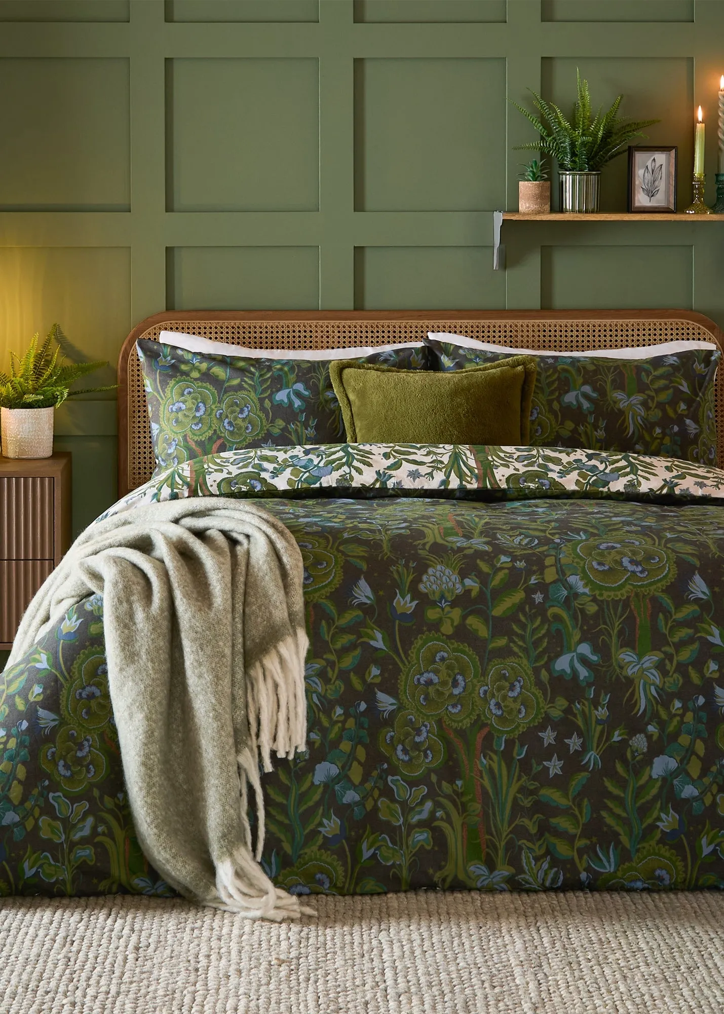 Garden of Wonder Single Reversible Duvet Set - Green product