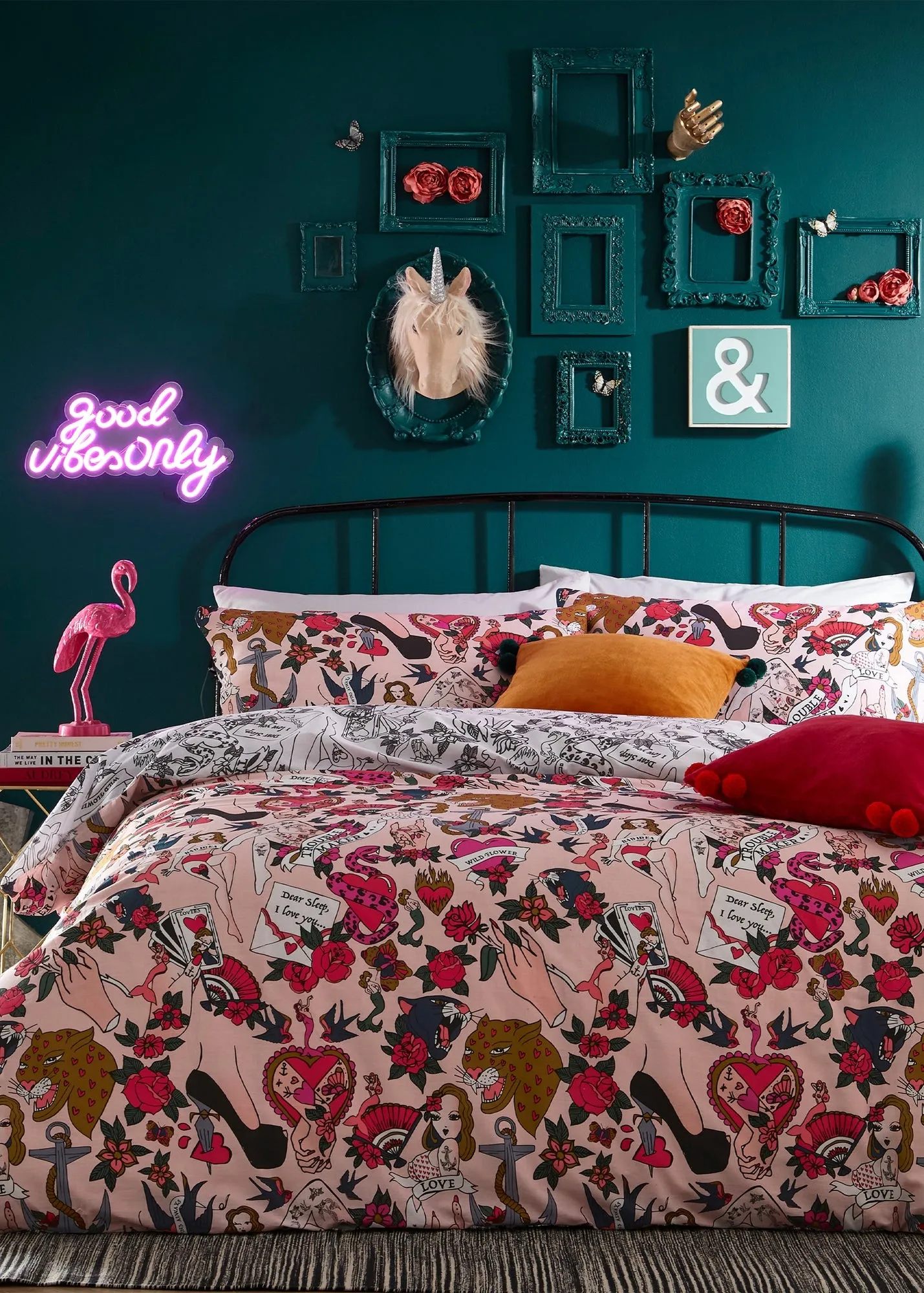 Inked Duvet Cover Set - Pink product