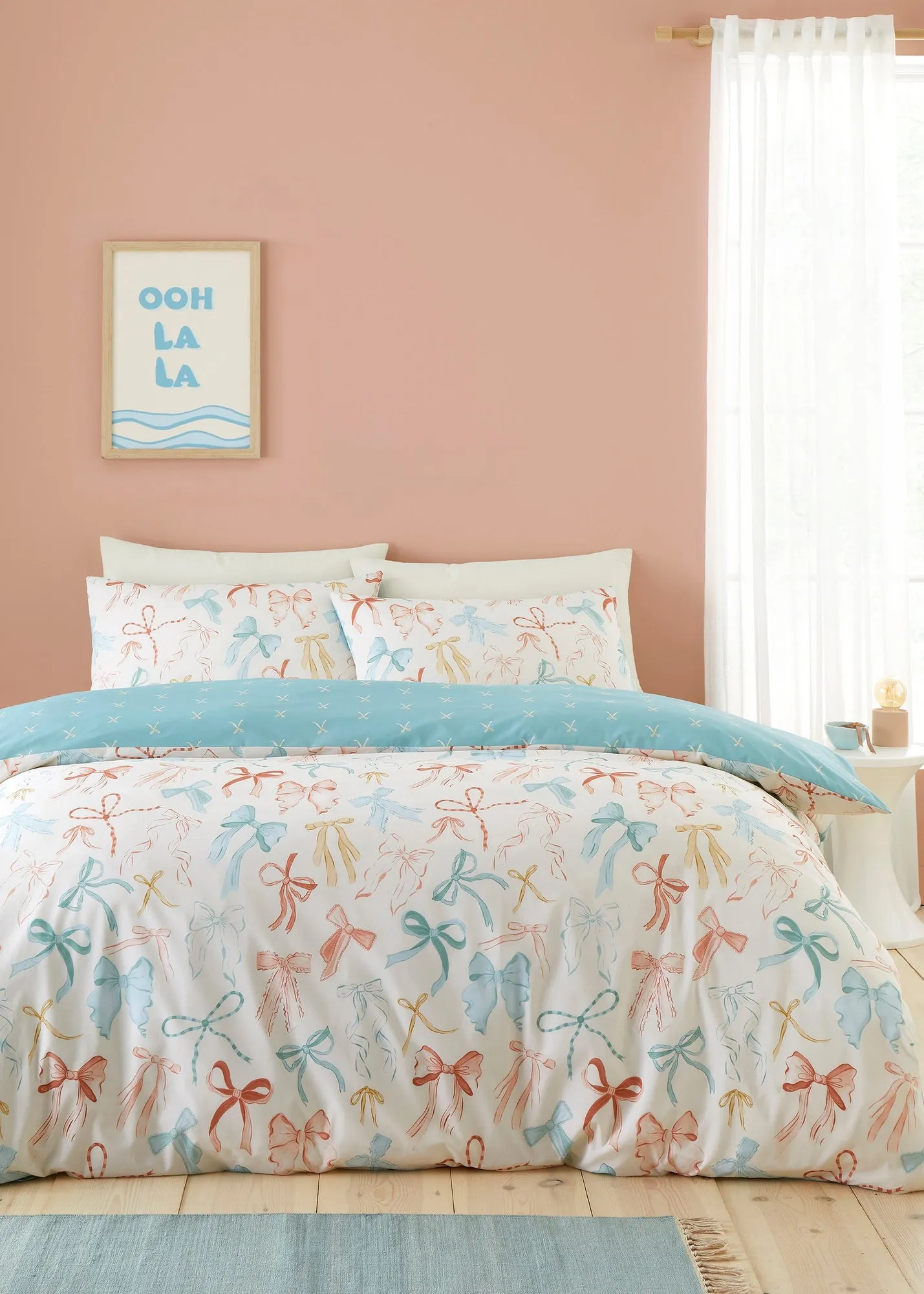 Evelyn Bows Reversible Duvet Cover Set King Size - Multi product