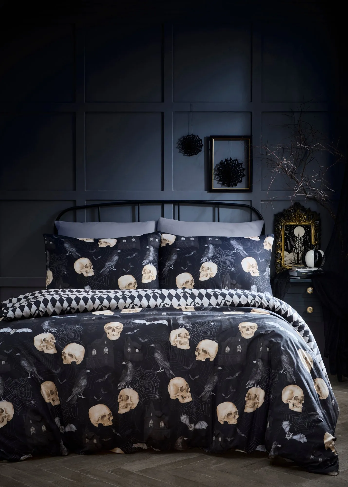 Gothic Skulls Single Duvet Cover Set - Black product