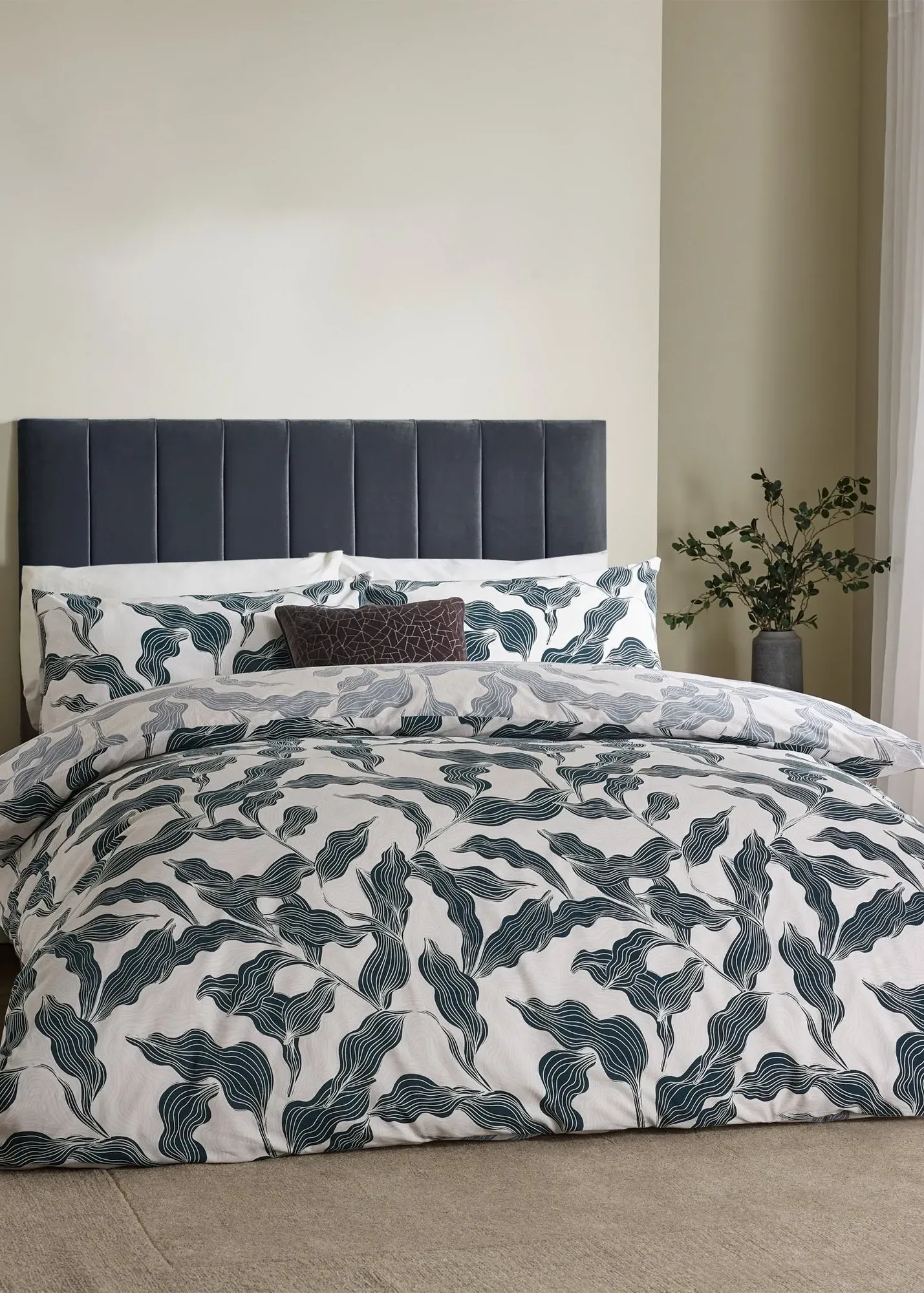 Lauro Single Reversible Duvet Set - Blue, Cotton Blend product