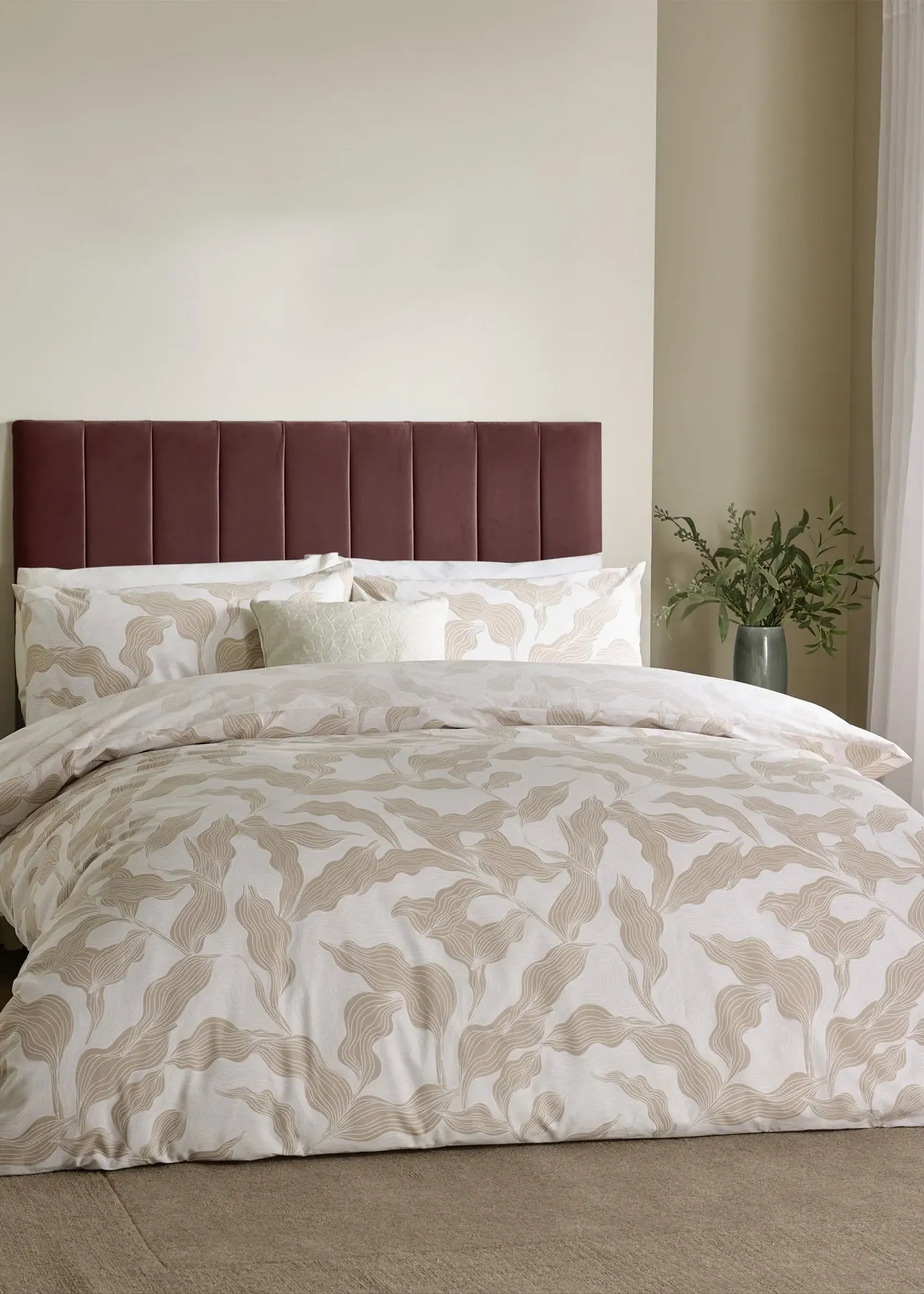 Lauro Single Reversible Duvet Set - Cream, Cotton Blend product