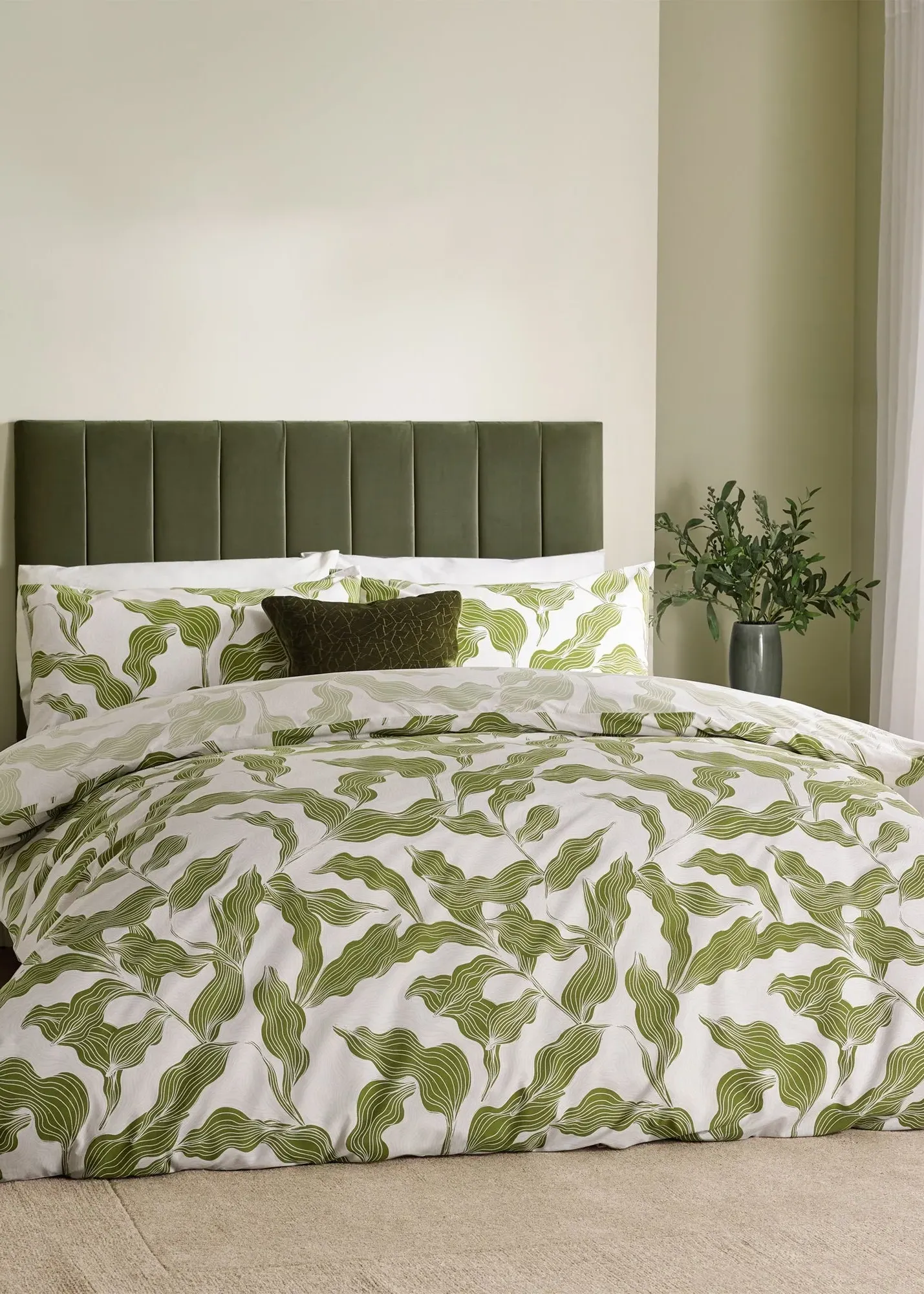 Lauro Single Reversible Duvet Set - Green, Cotton Blend product