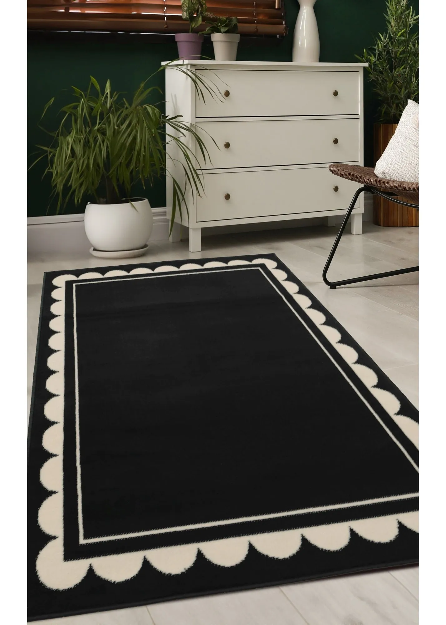 Scallop Rug - Black, Polypropylene product