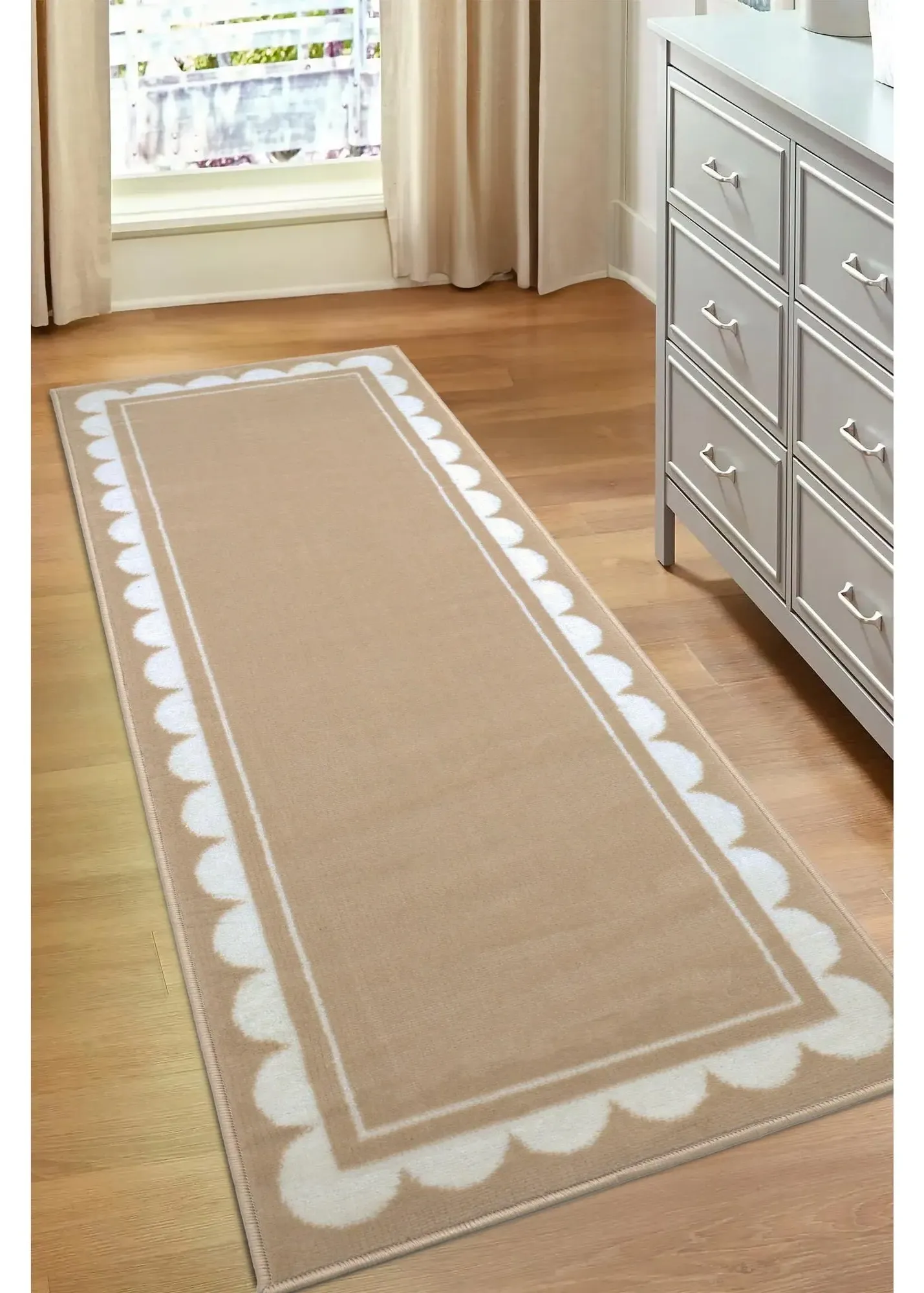 Scallop Runner - Beige, Polypropylene product