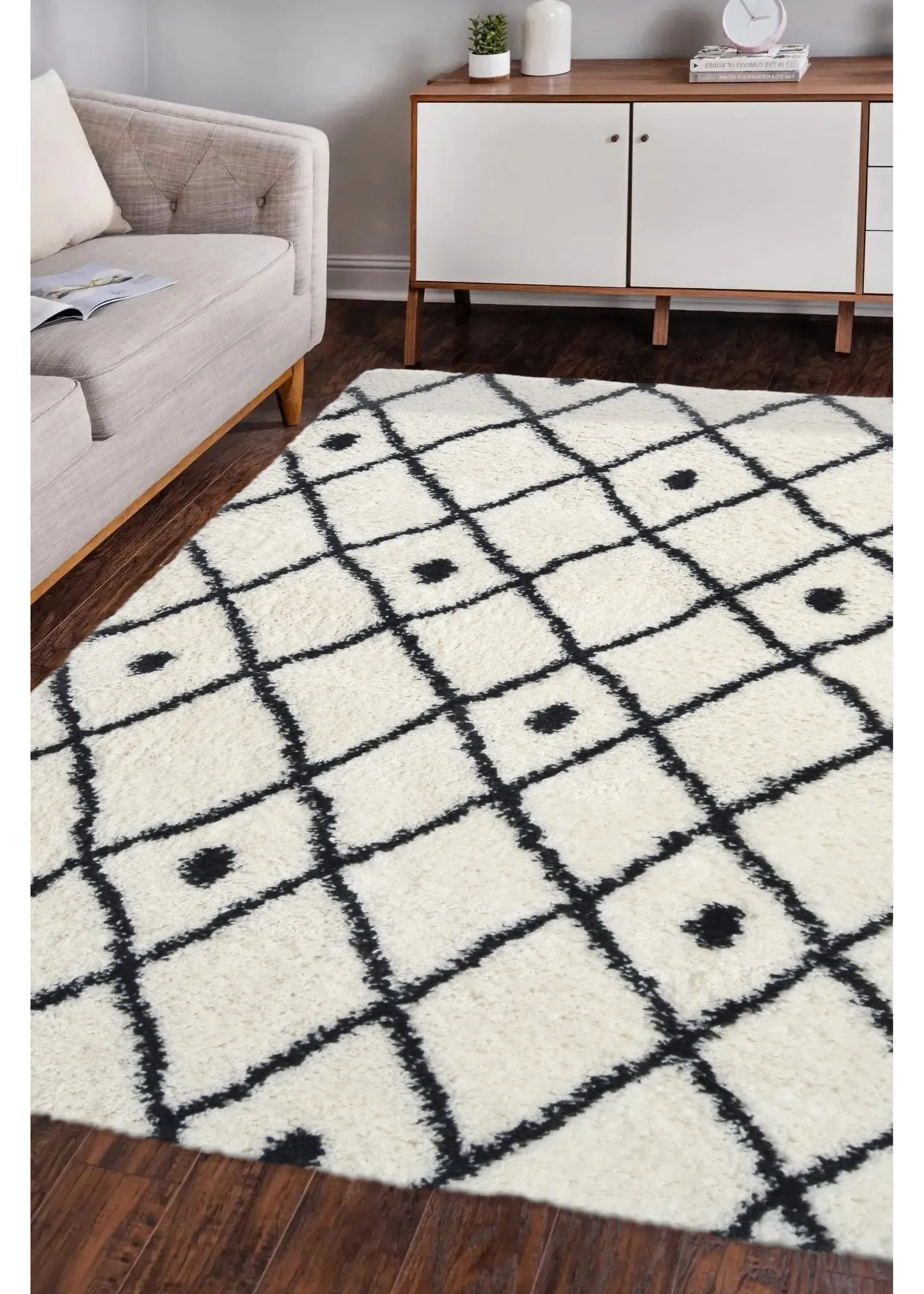Snug Shaggy Diamond Rug - Multi, Polyester product