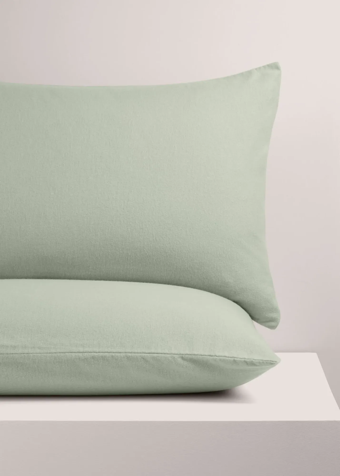 2-Pack Housewife Pillowcases - Green, Cotton product