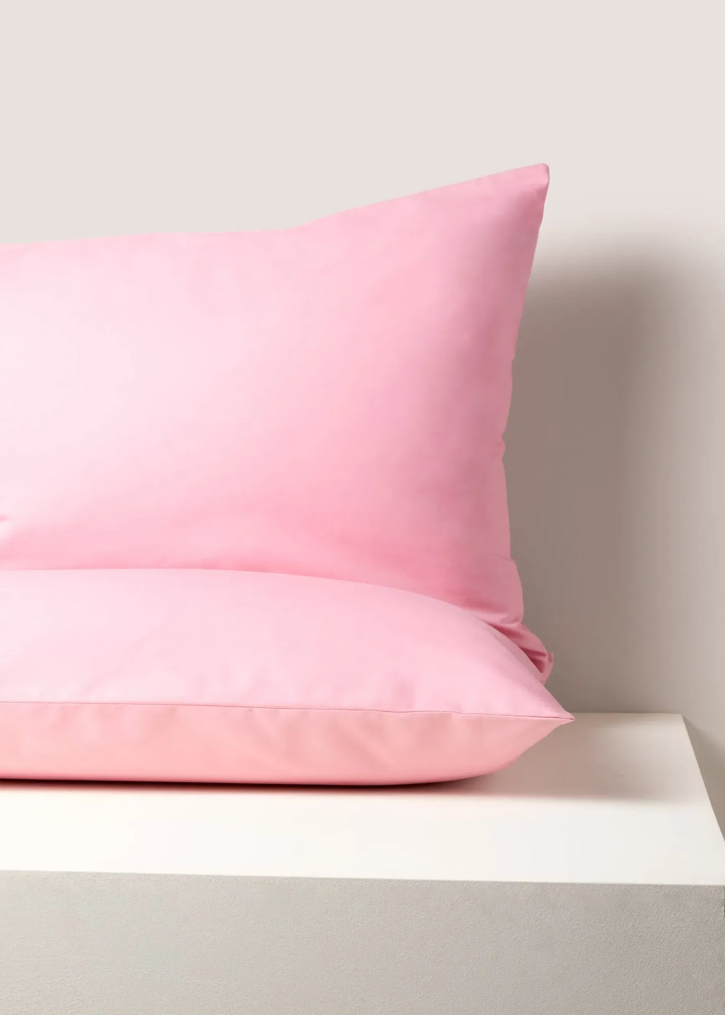 2-Pack Housewife Pillowcases - Pink product