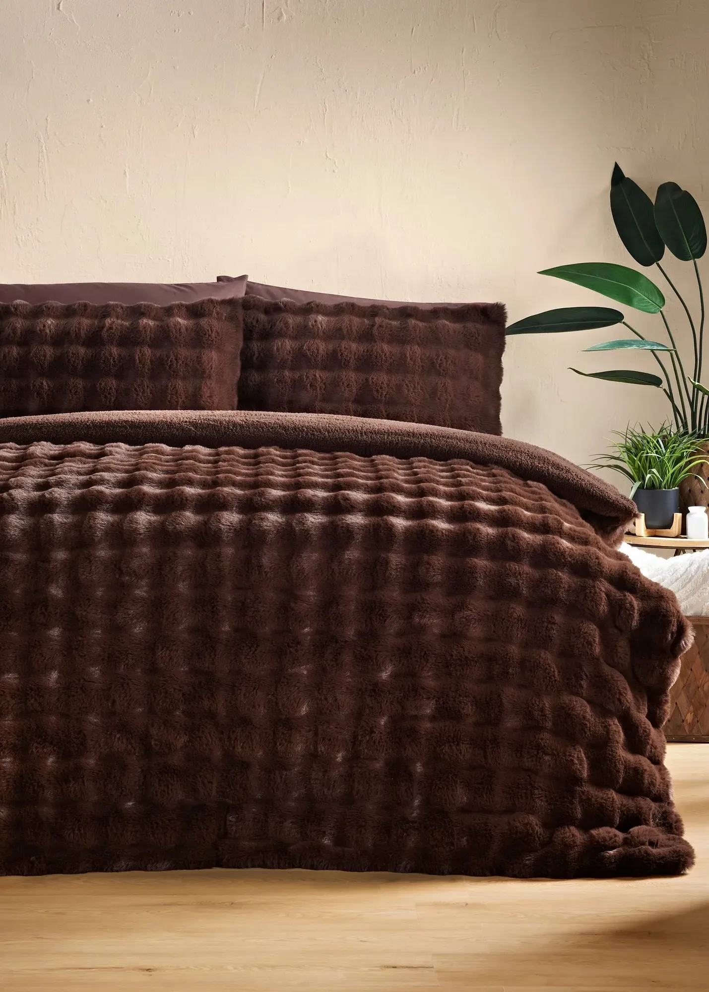 Double Faux Fur Duvet Set - Brown product