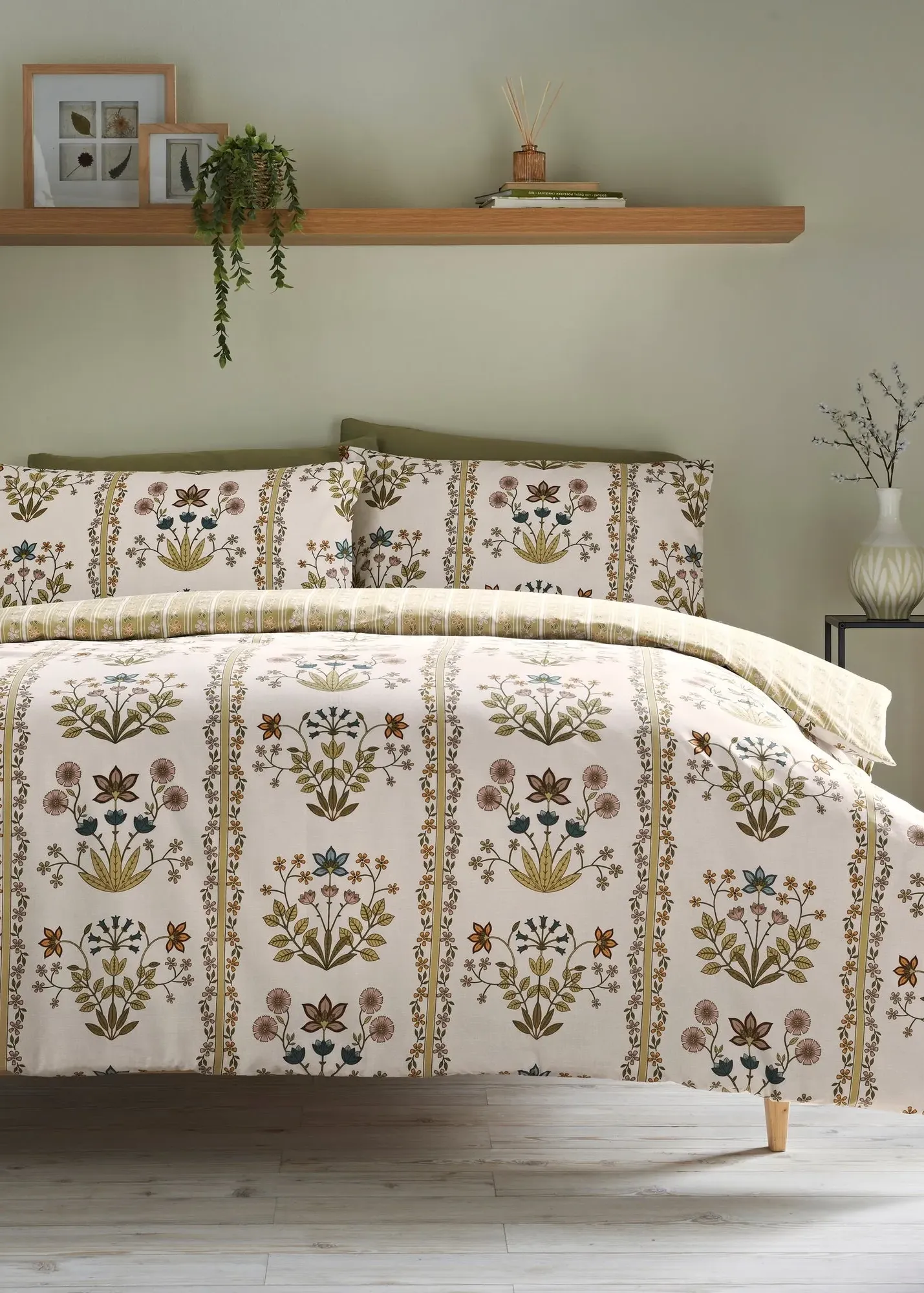 Floral Printed Single Duvet Set - Green product