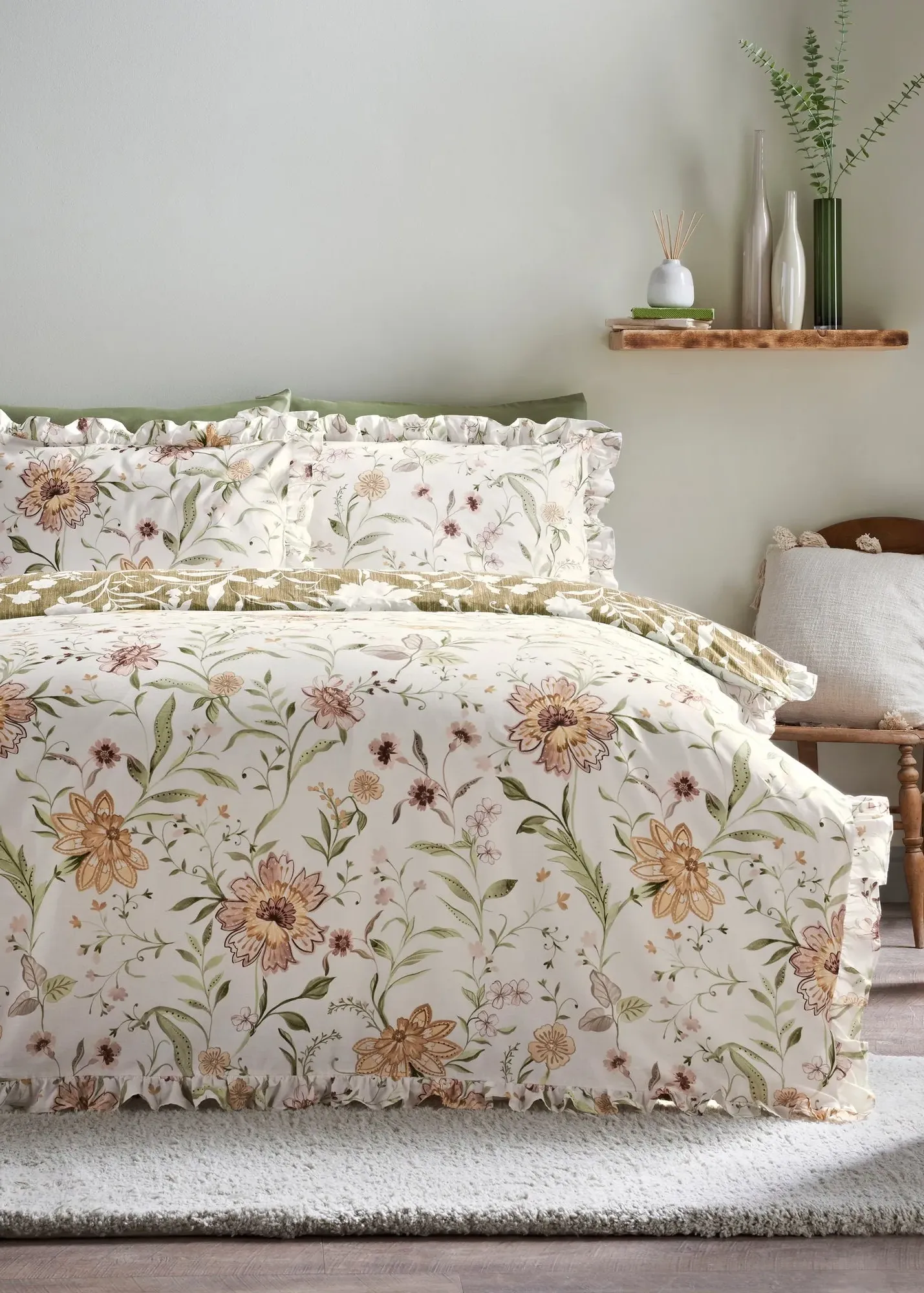 Floral Ruffle Double Duvet Set - Green product