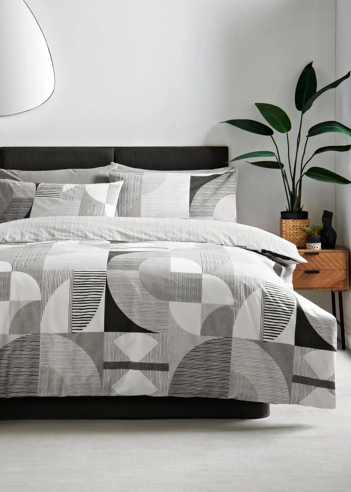Geometric Linear Single Duvet Set - Grey product
