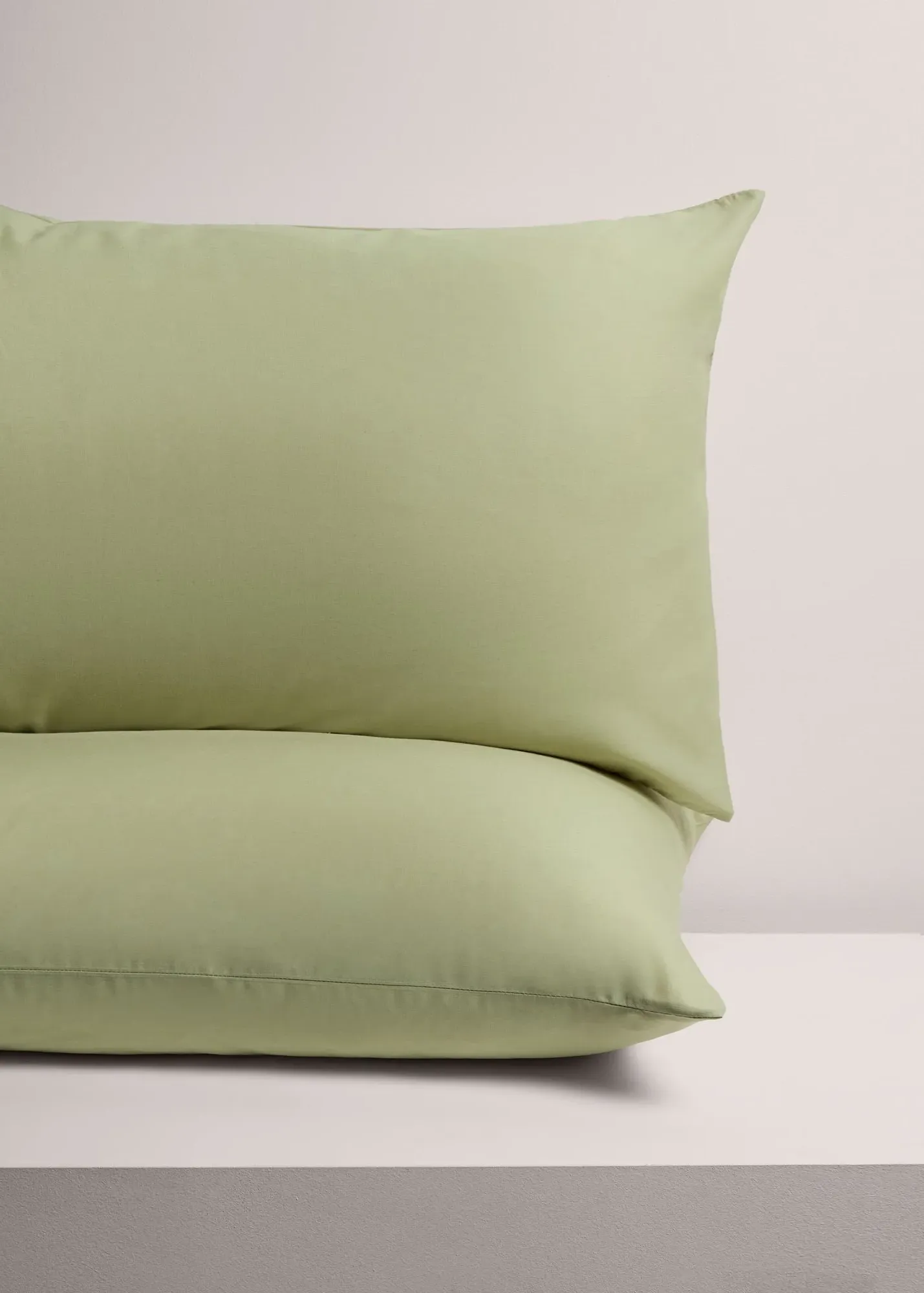 Housewife Pillowcases - Green, Cotton Blend product