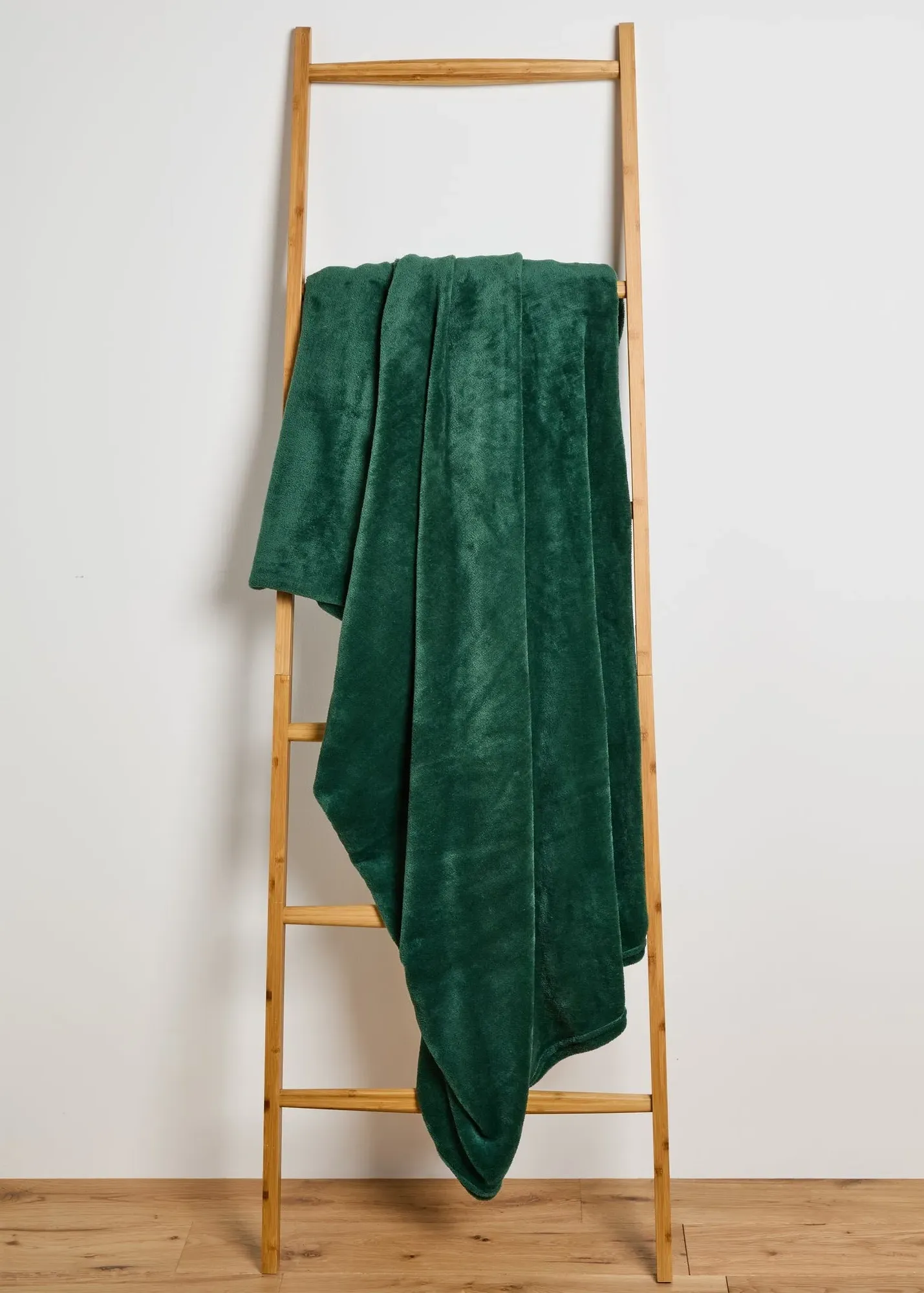 Large Fleece Throw - Green, Polyester product