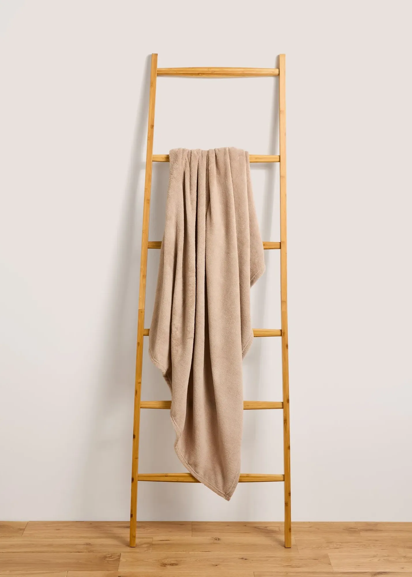 Plain Throw - Beige, Polyester product