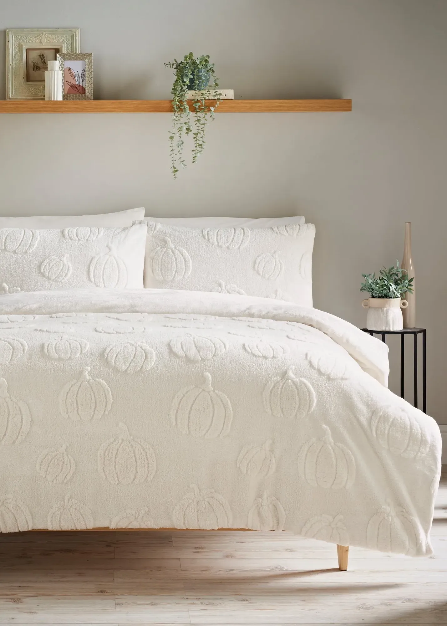 Pumpkin Embossed Fleece Duvet Set Single - Cream product
