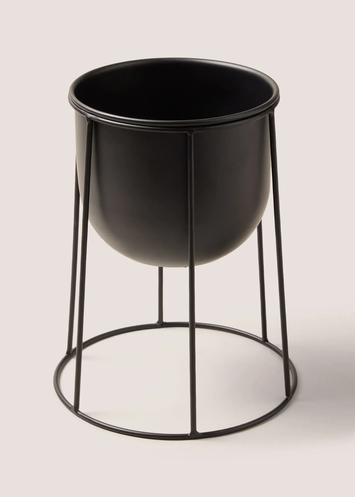 Round Metal Planter - Black product