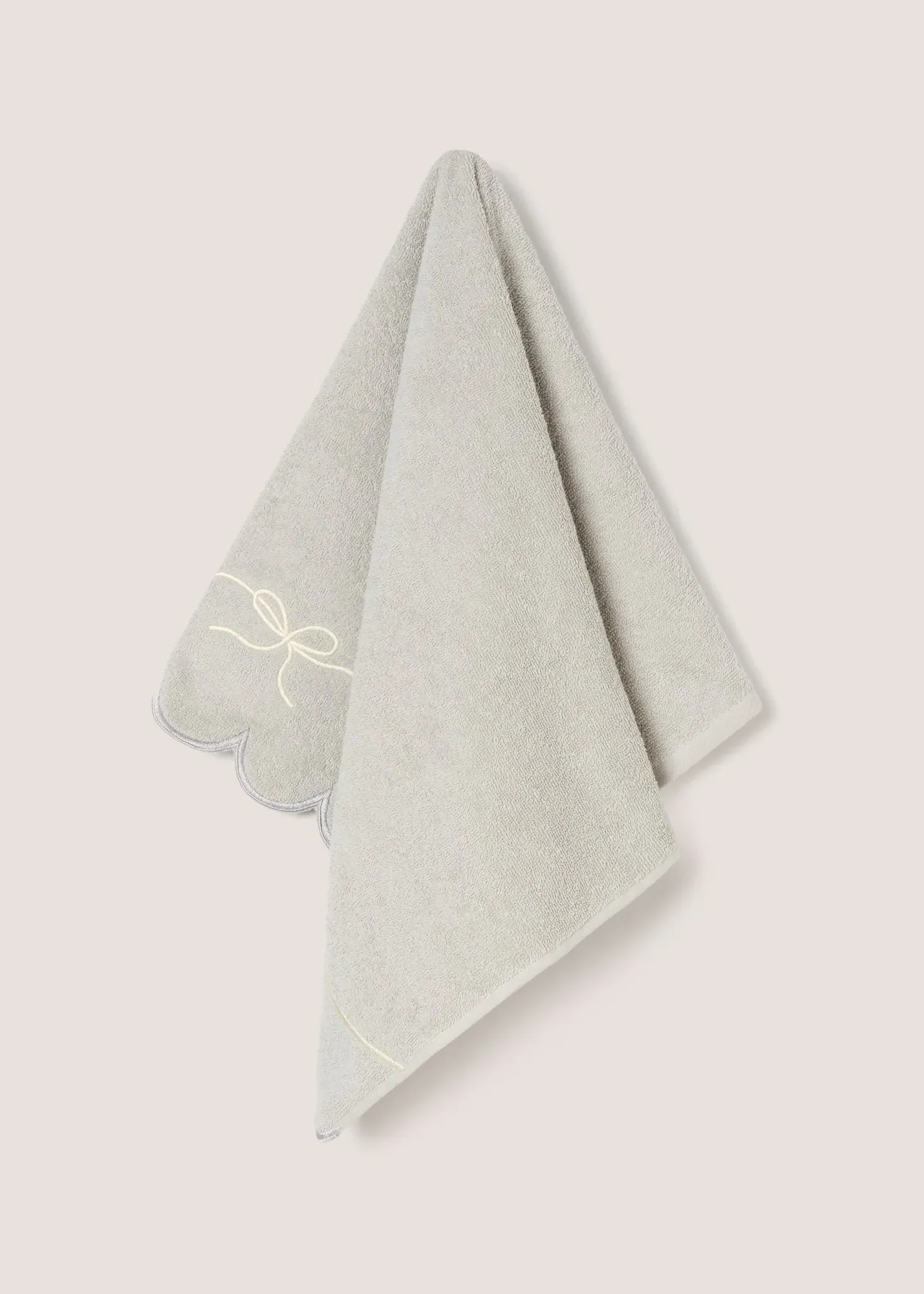 Scallop Bow Hand Towel - Grey product