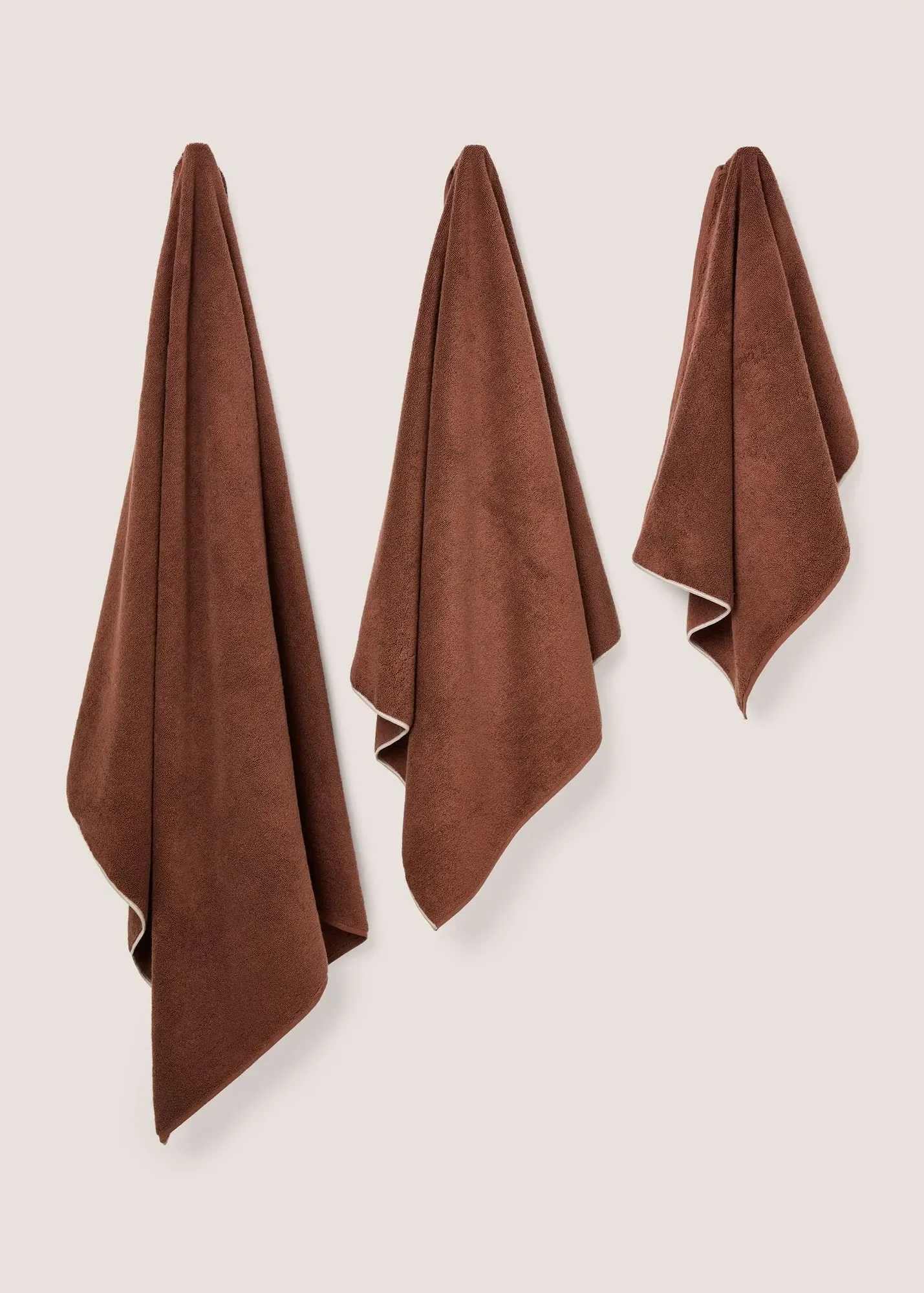 Statement Border Hand Towel - Brown product