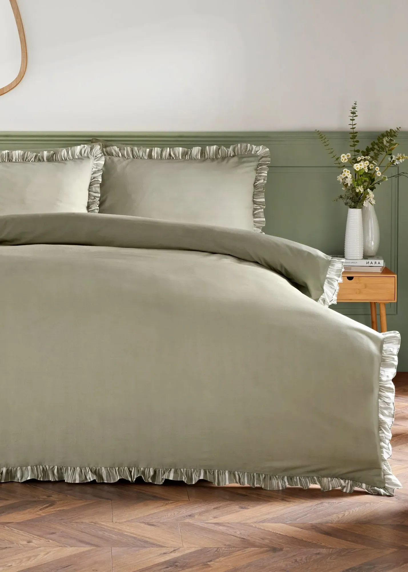 Stripe Frill Edge Double Duvet Set - Green, Polyester product