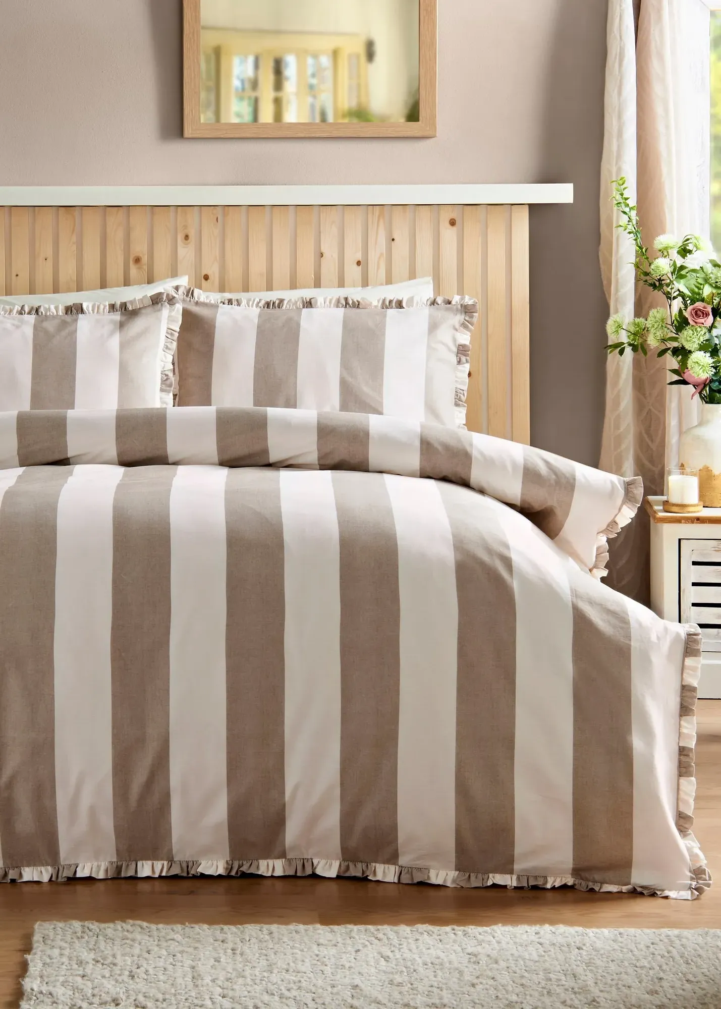 Wide Stripe Pleat Double Duvet Set - Brown, Cotton product