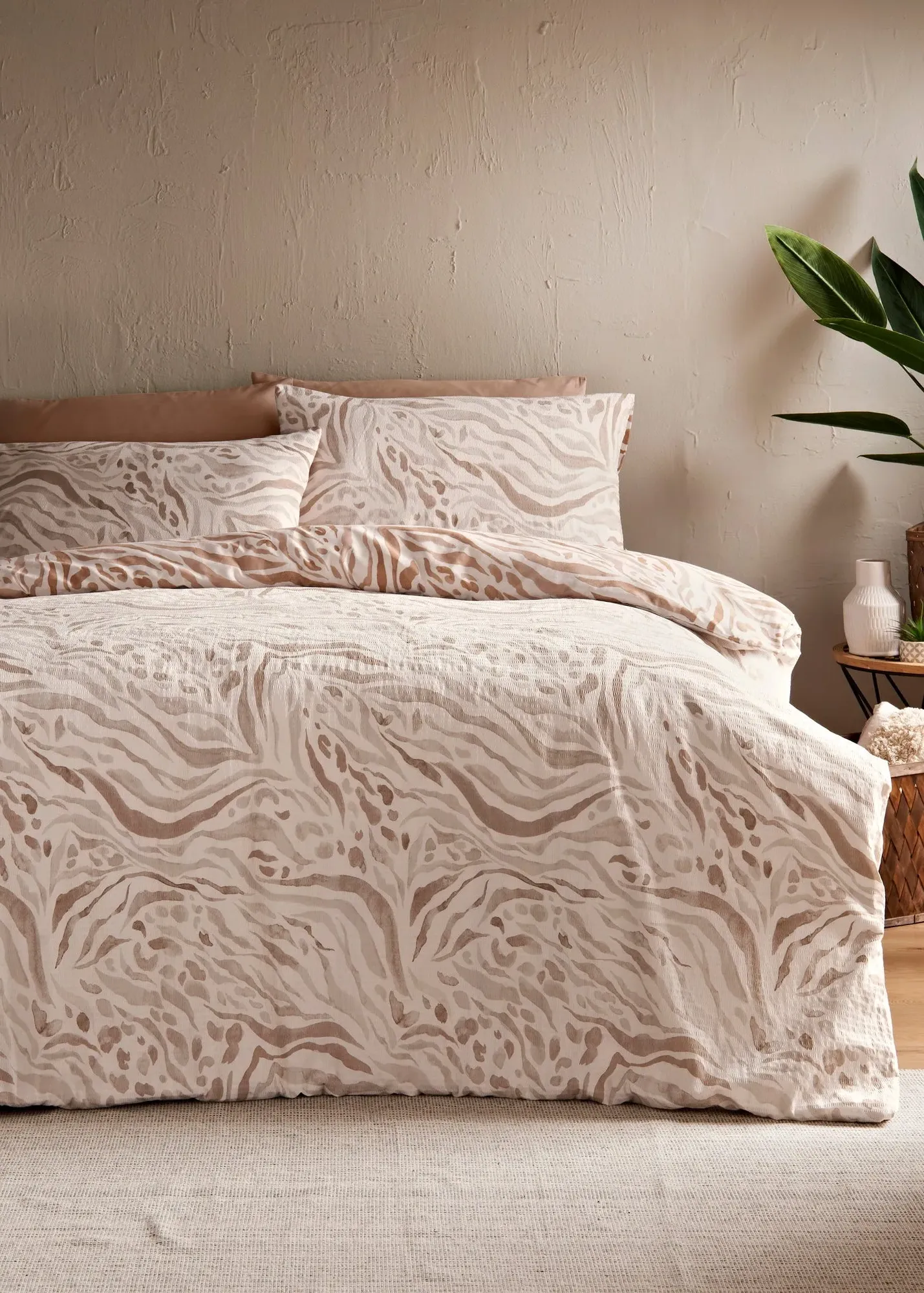 Zebra Print Seersucker Single Duvet Set - Brown, Cotton Blend product