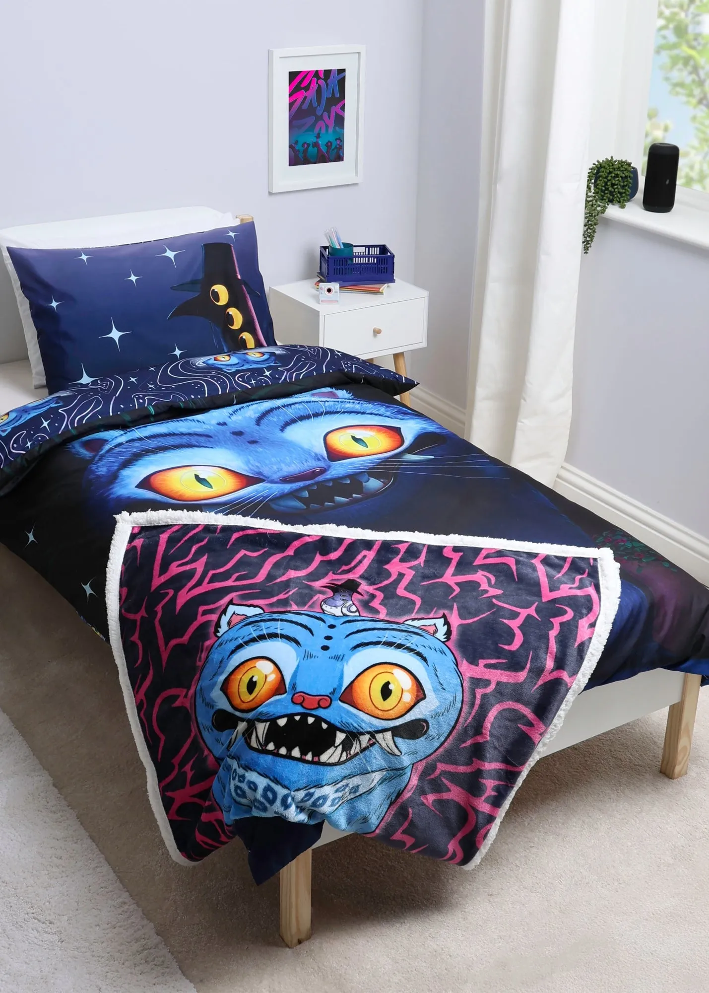 Derpy K-Pop Demon Hunters Single Duvet Cover - Blue product
