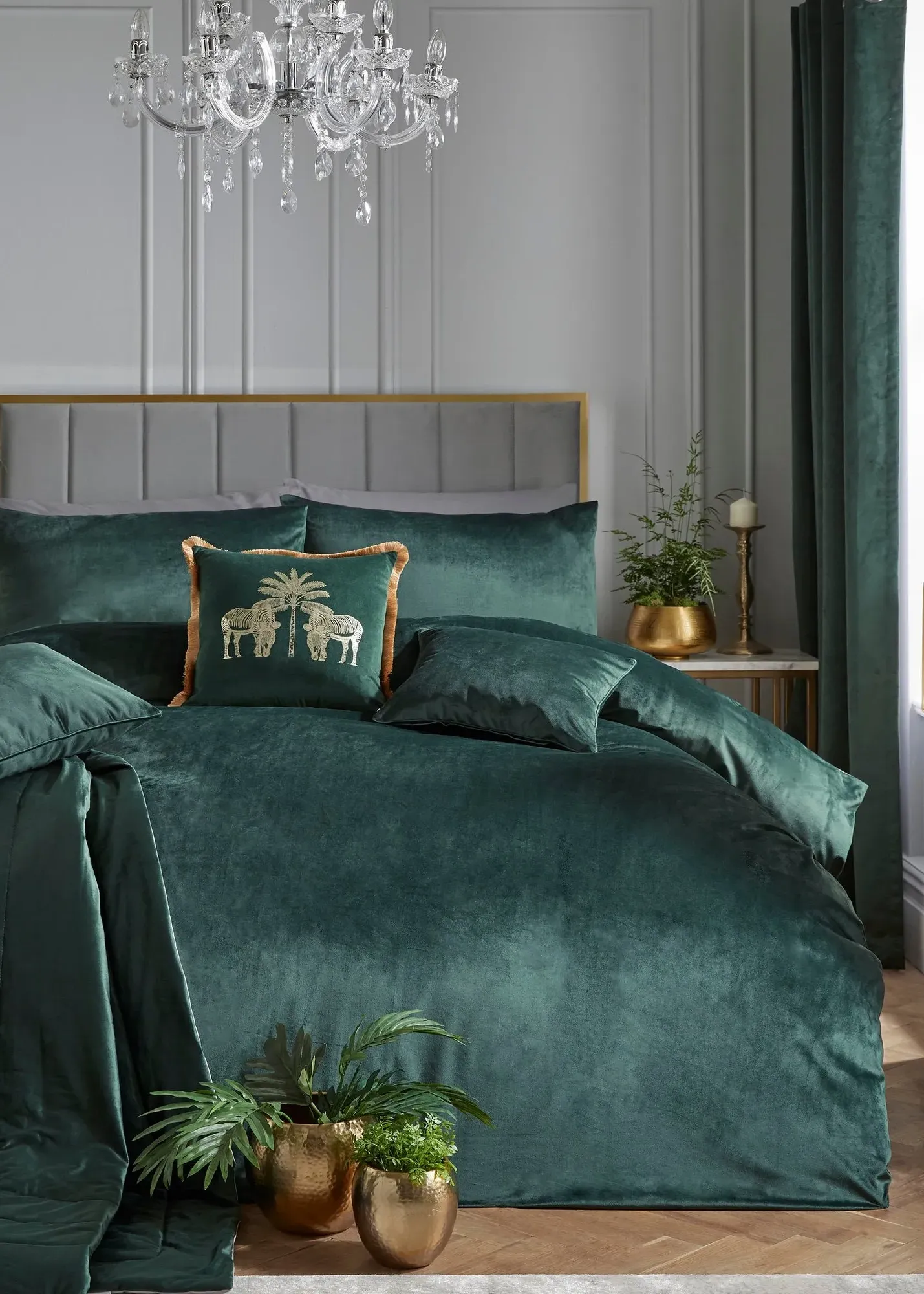 Montrose Double Duvet Cover Set - Green, Velvet product