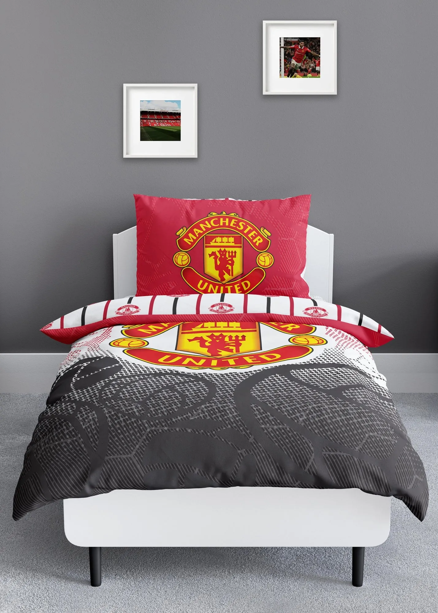 Manchester United FC Crest Reversible Single Duvet Set - Multi product