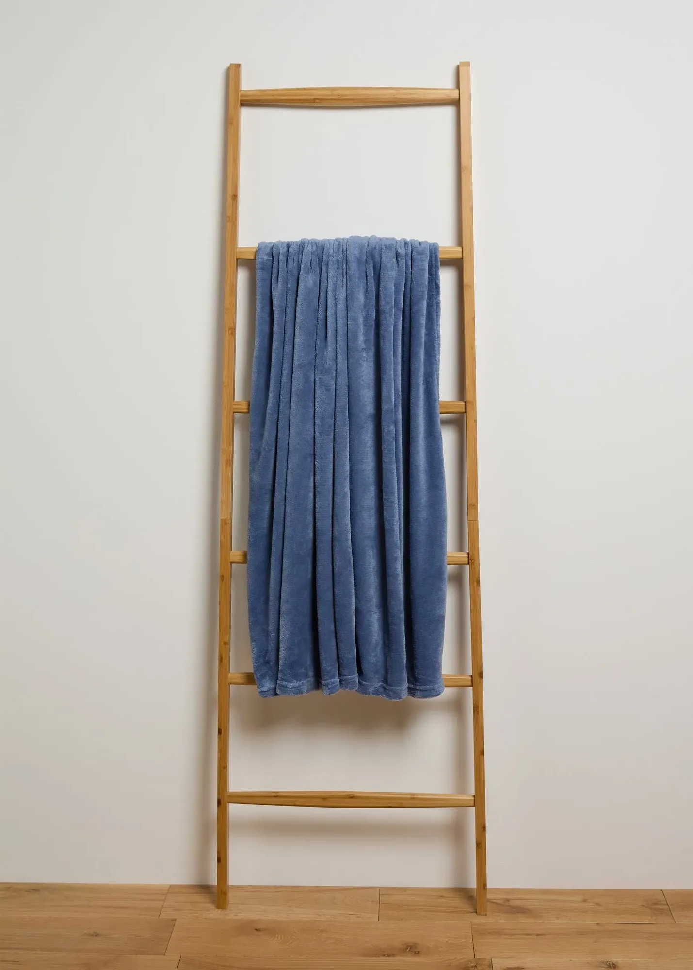 Plain Throw - Navy, Polyester product