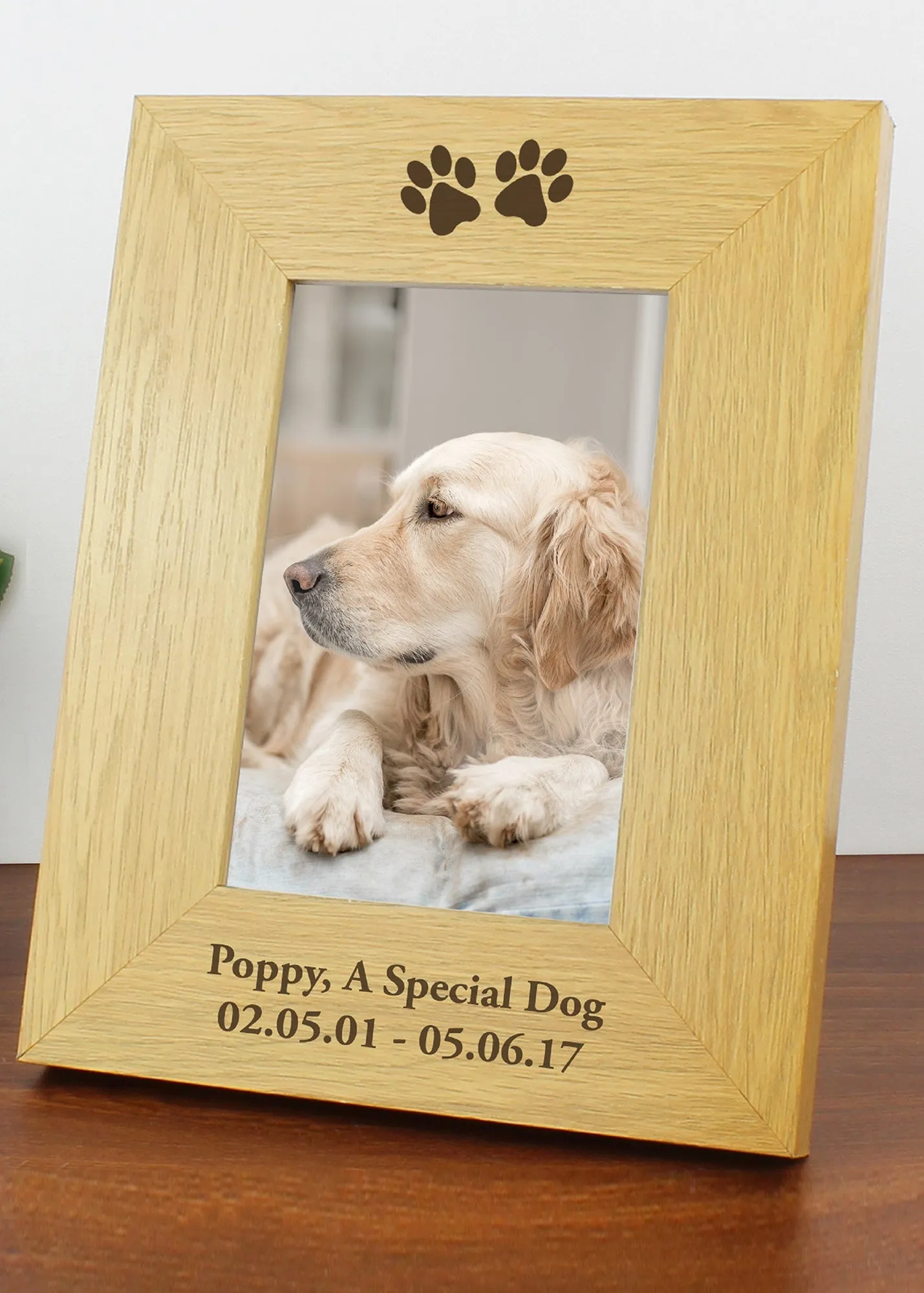 Paw Prints 6x4 Photo Frame - Brown, Wood Oak product