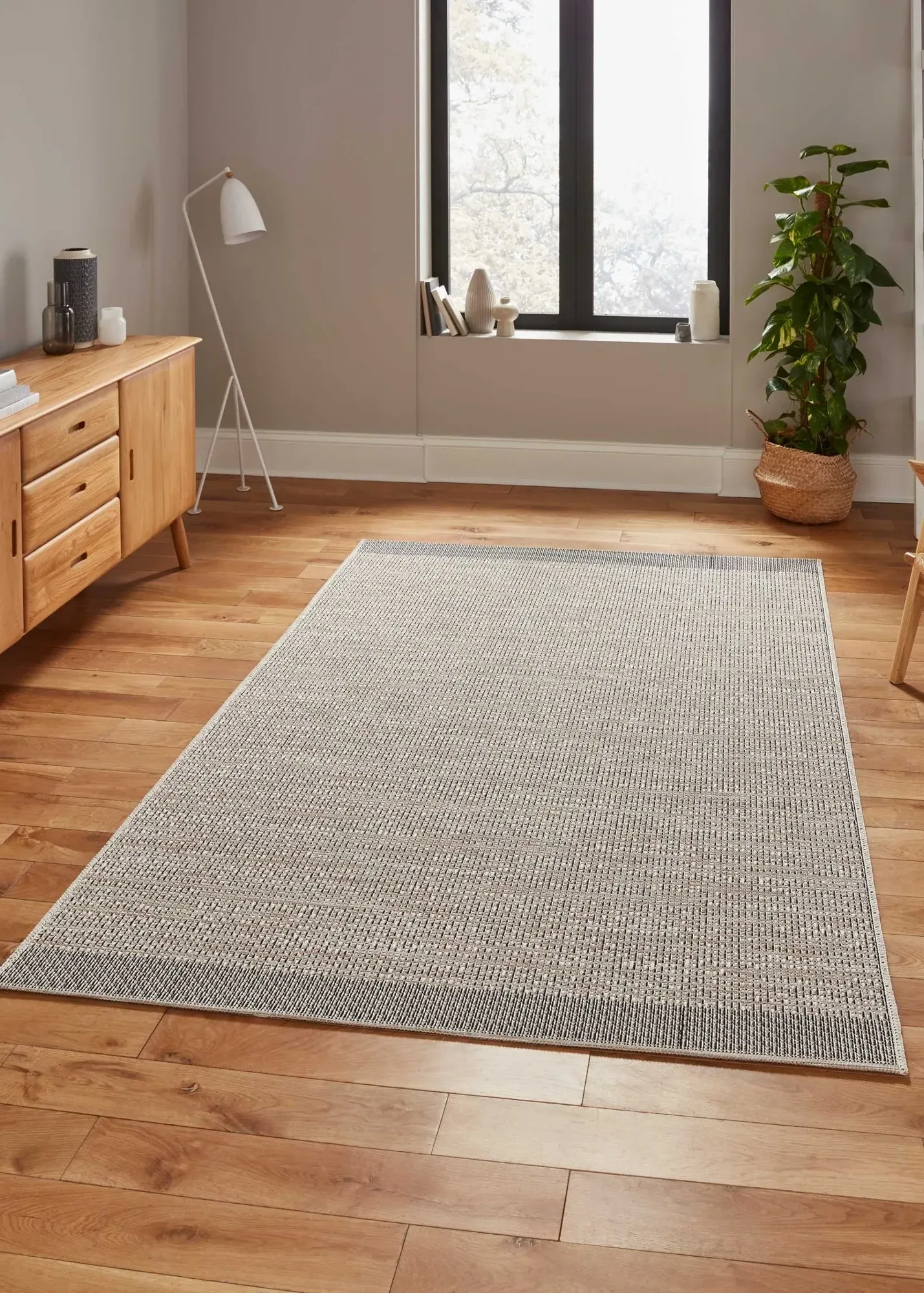 Stitch 9682 Rug - Black, Polypropylene product