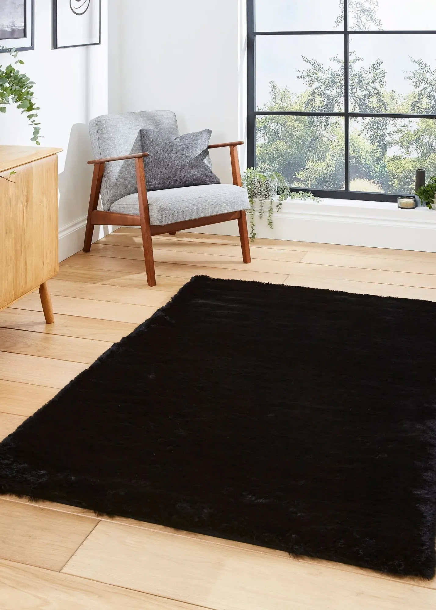 Super Teddy Shaggy Rectangle Rug - Black, Polyester product