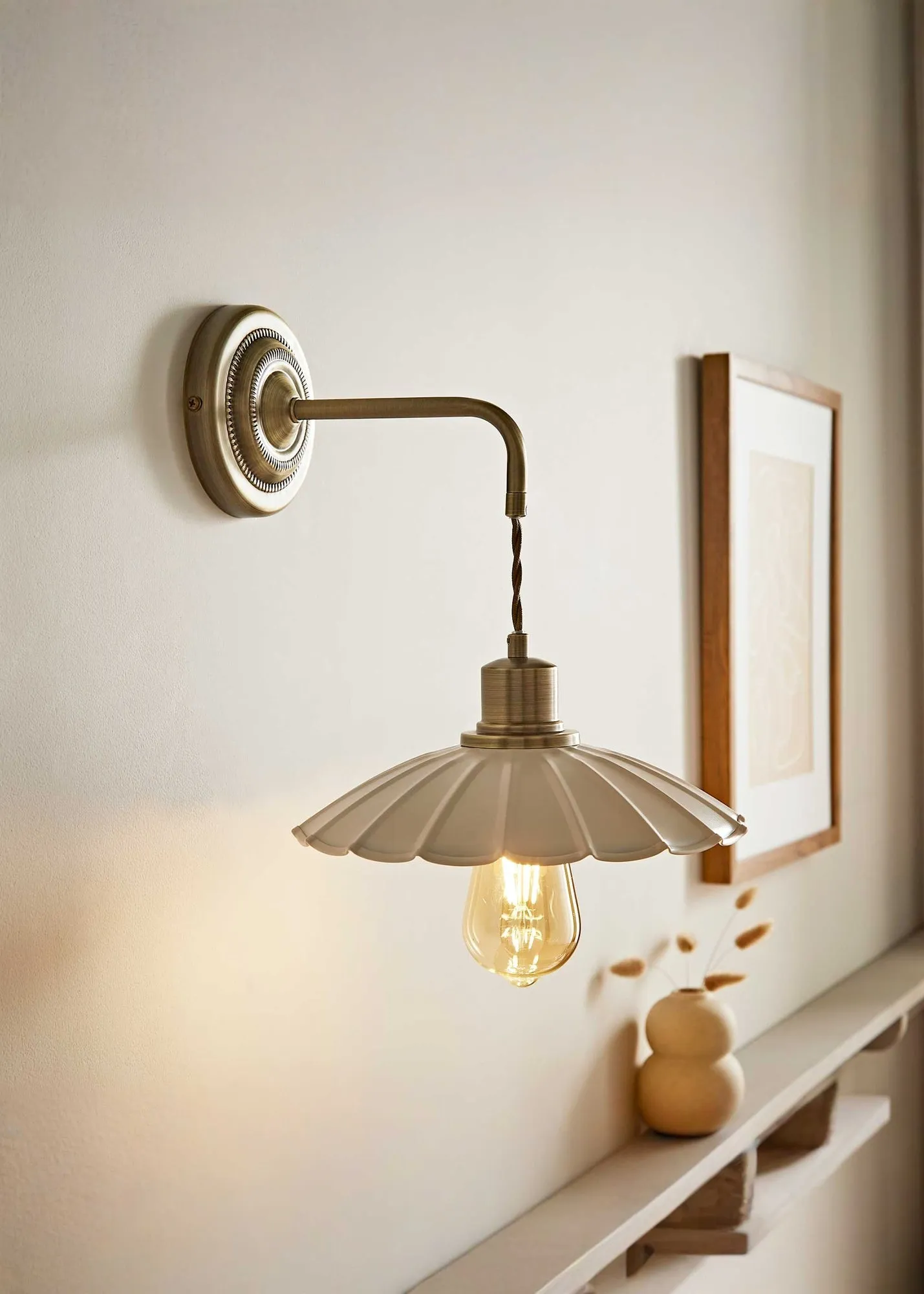 Holborn Scallop Adjustable Wall Light - Bronze, Metal product