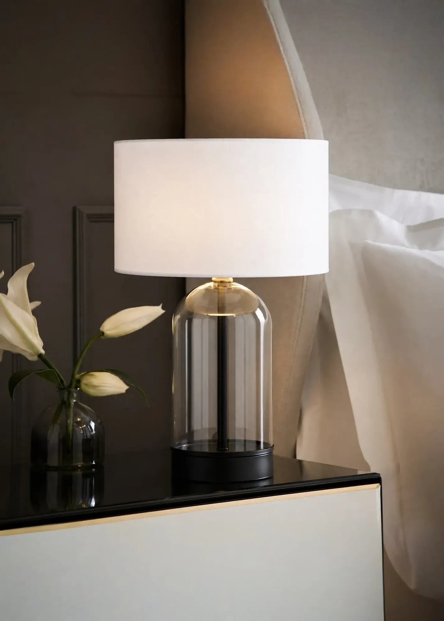 Jessy Table Lamp with Shade - Black product