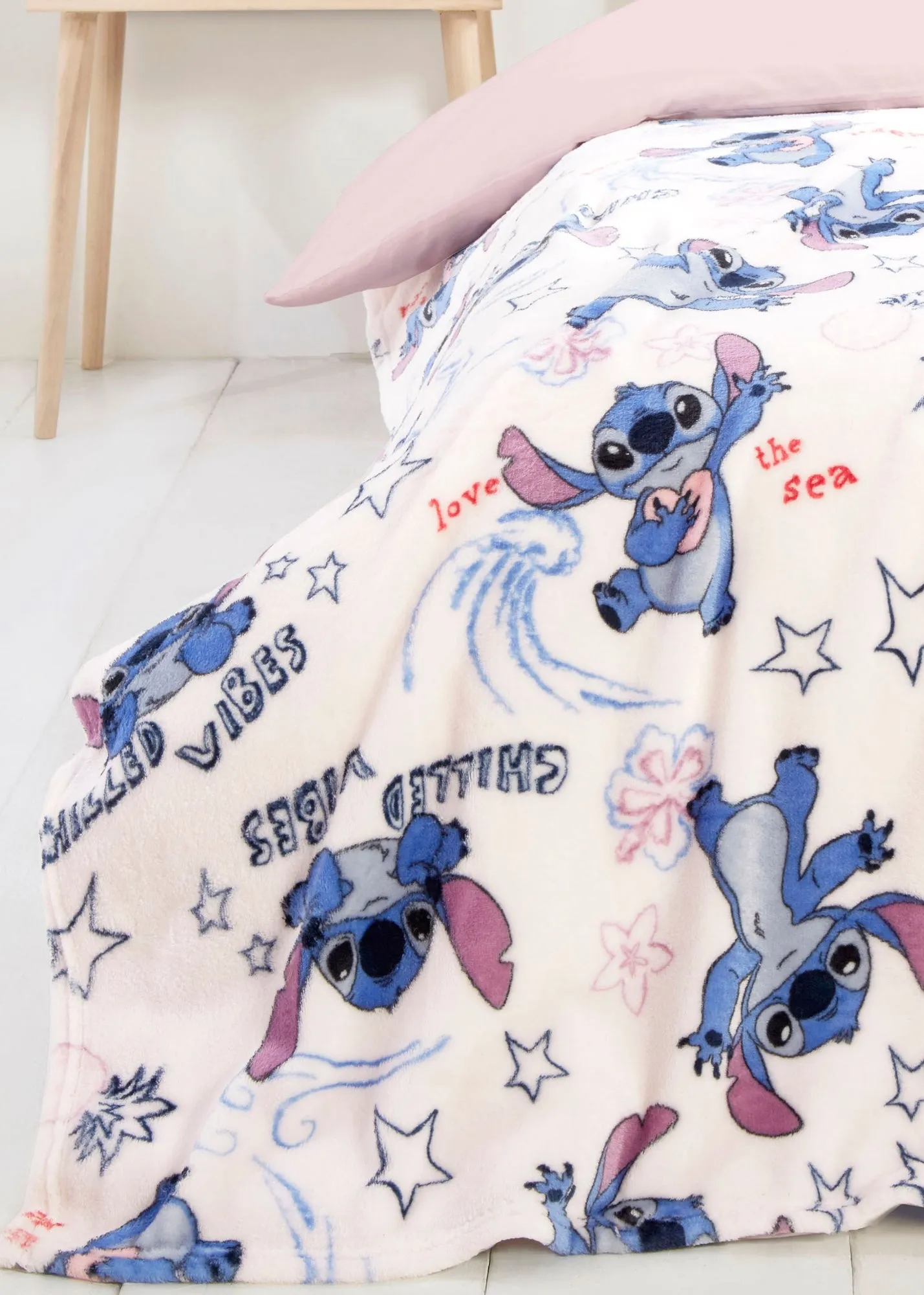 Disney Stitch Fleece Blanket - Multi, Polyester product