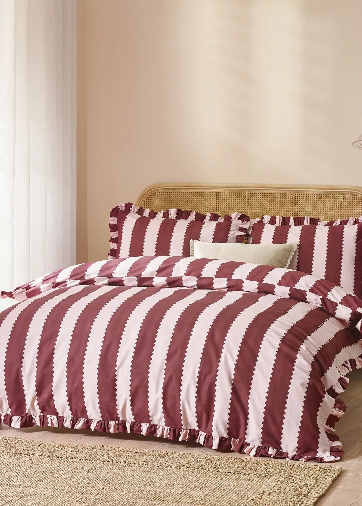 Birdie Stripe Ruffle Blossom Single Duvet Set - Burgundy product