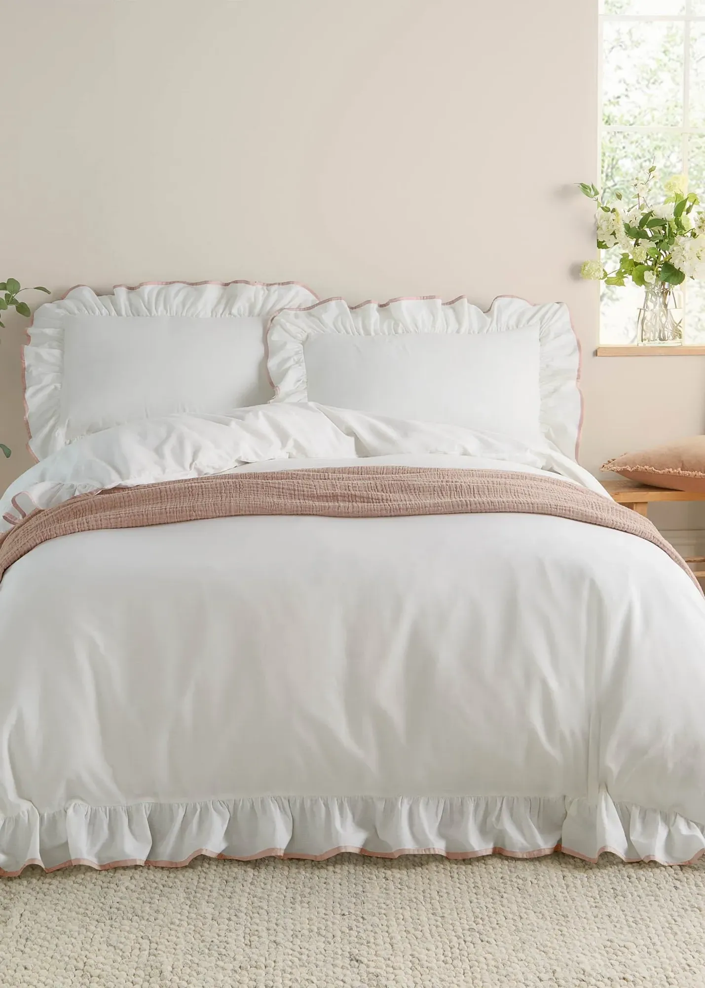 Blousey Single Duvet Cover Set with Ruffle Trim - Pink, Cotton Sateen product