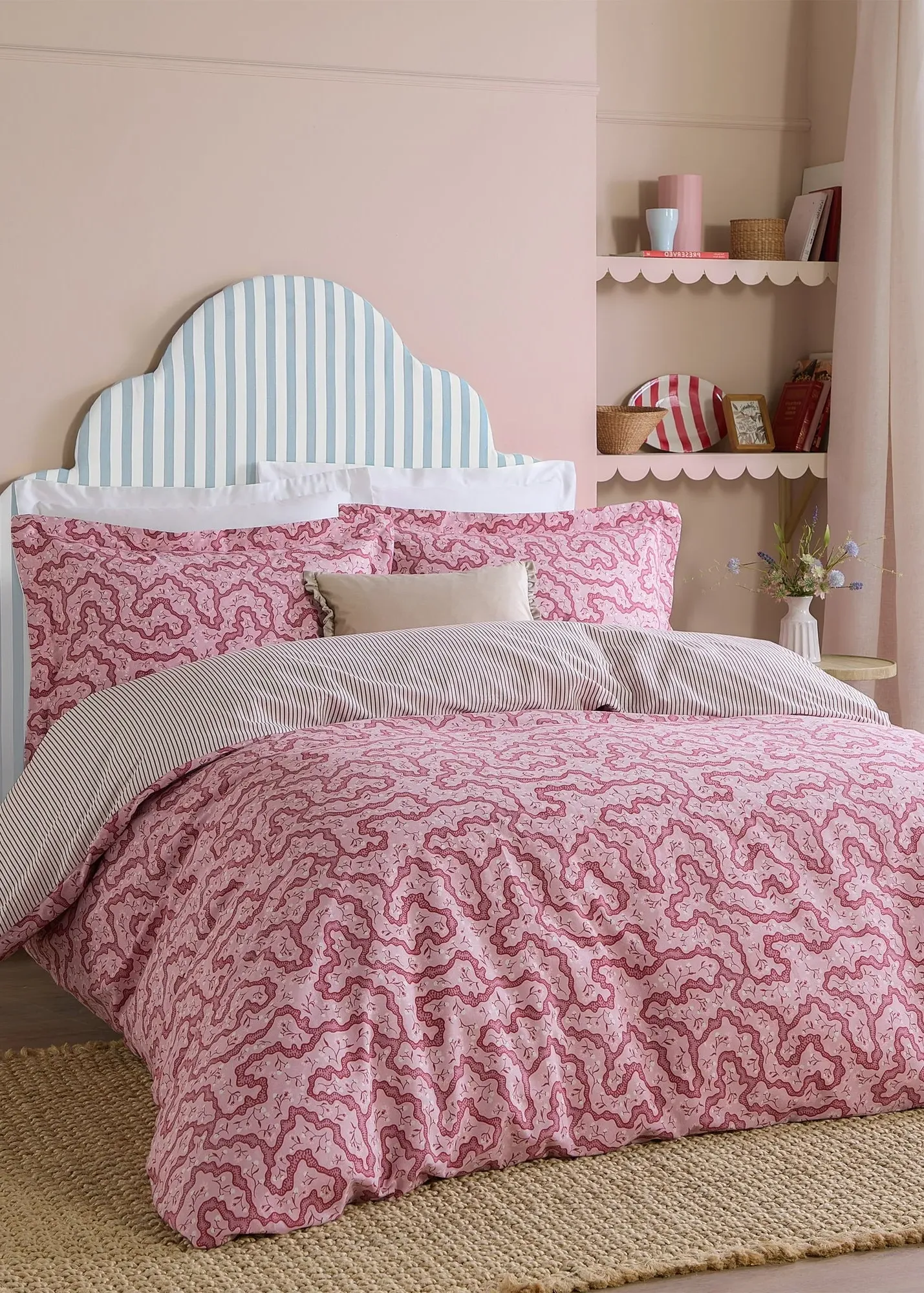 Brianna Floral Single Duvet Set - Red, Cotton product