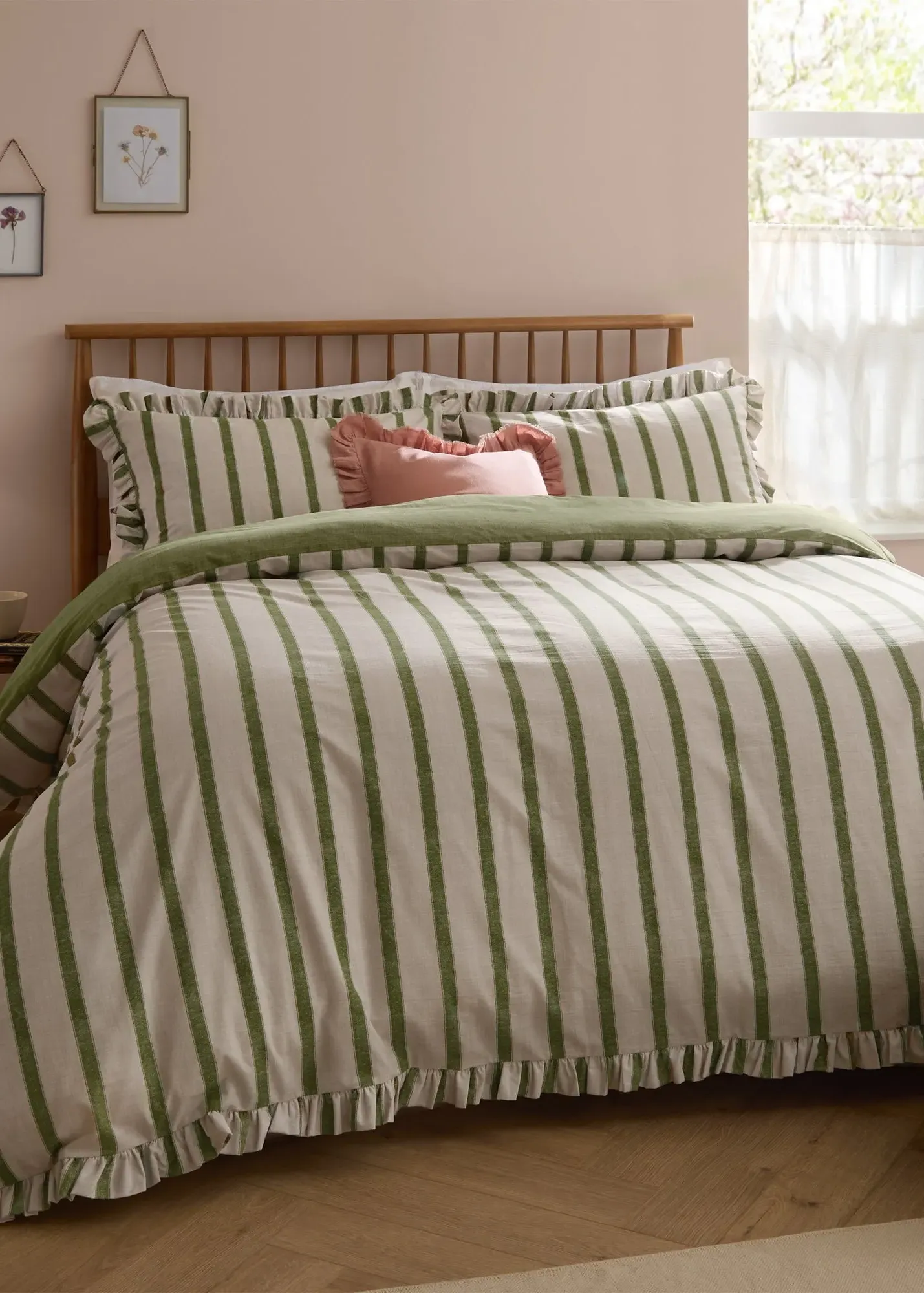 Connie Striped Ruffle Single Duvet Set - Green, Cotton-Rich product